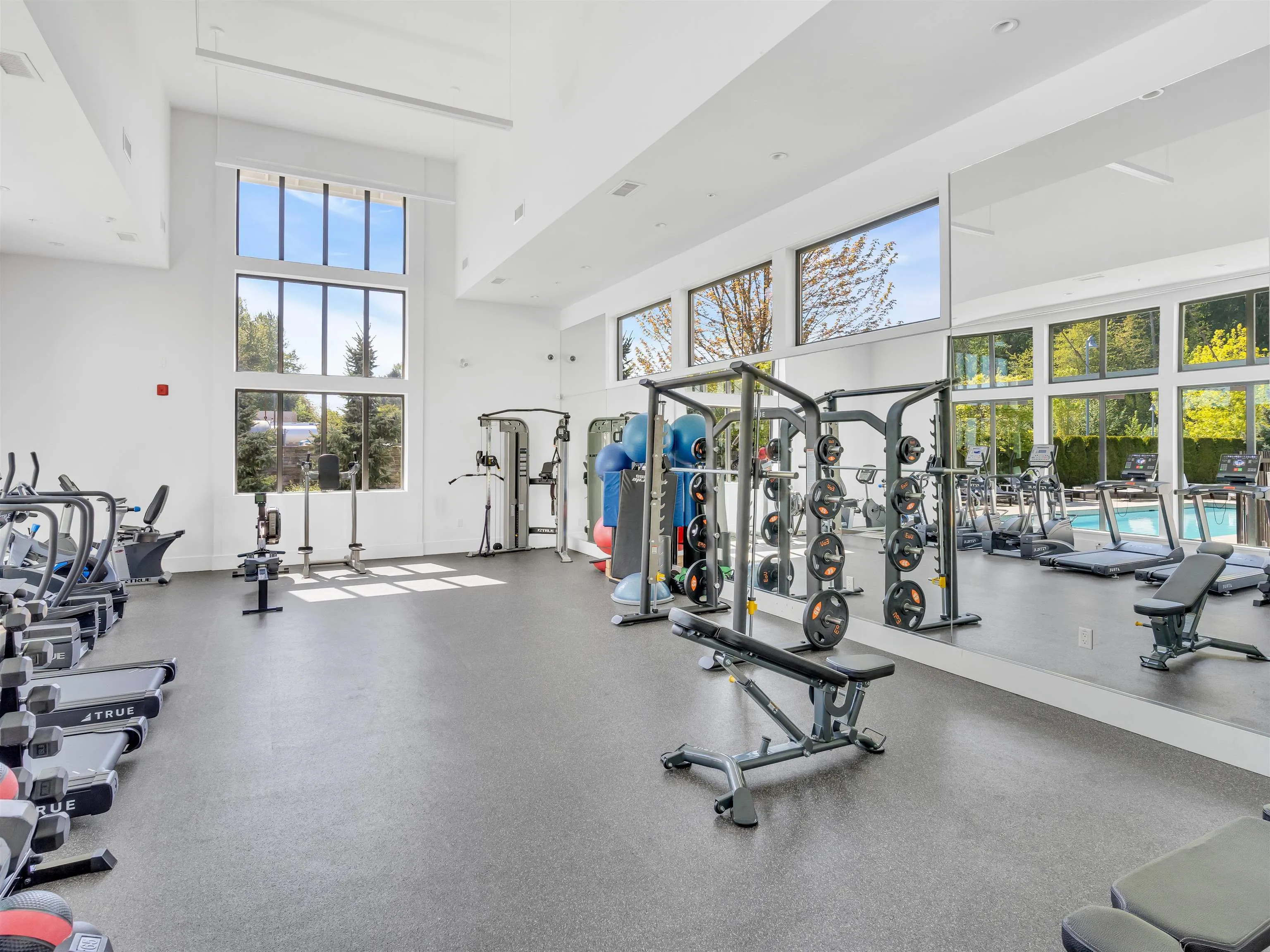 36 4716 Orca Way