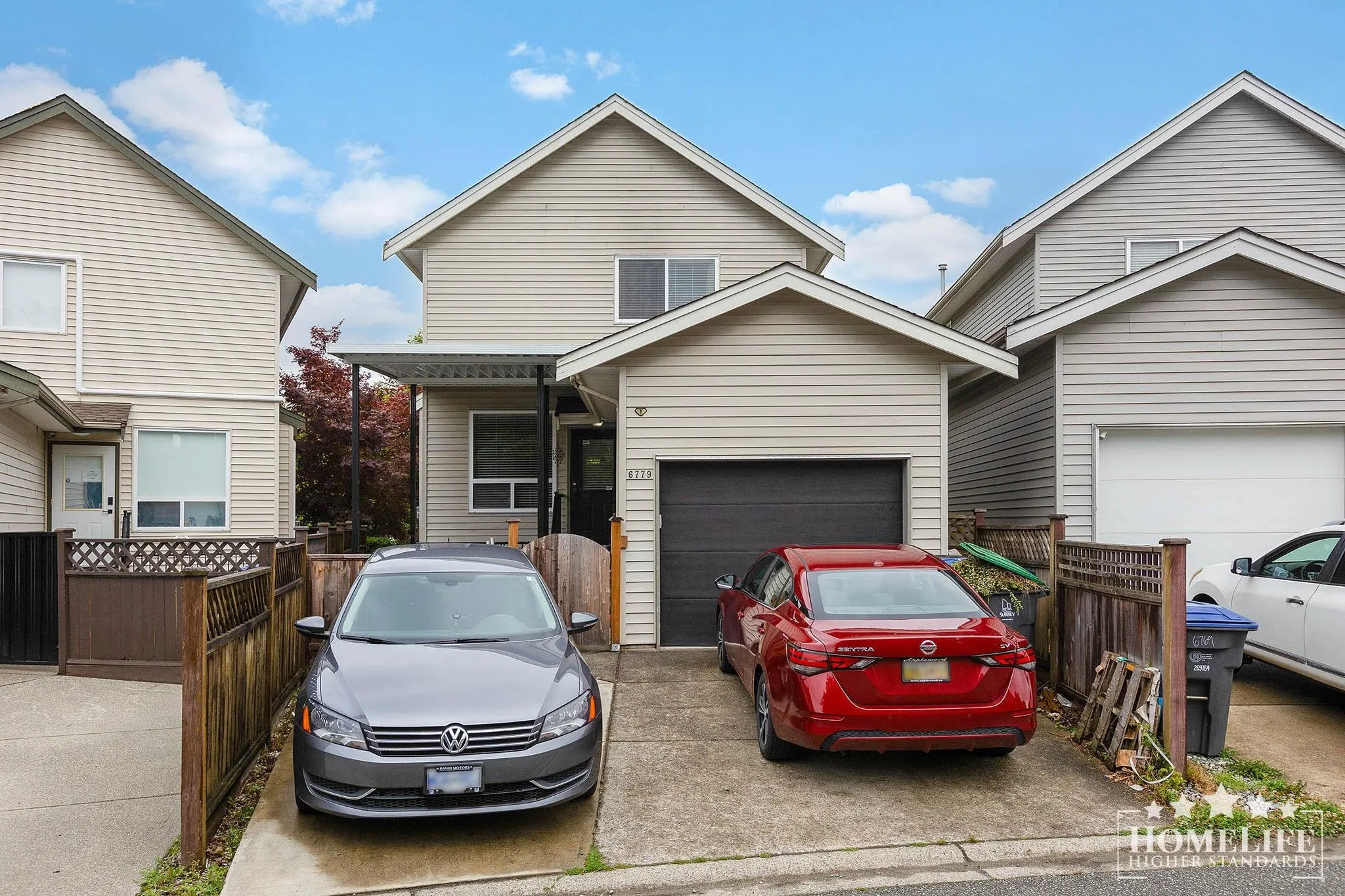 Upper 6779 186 Street