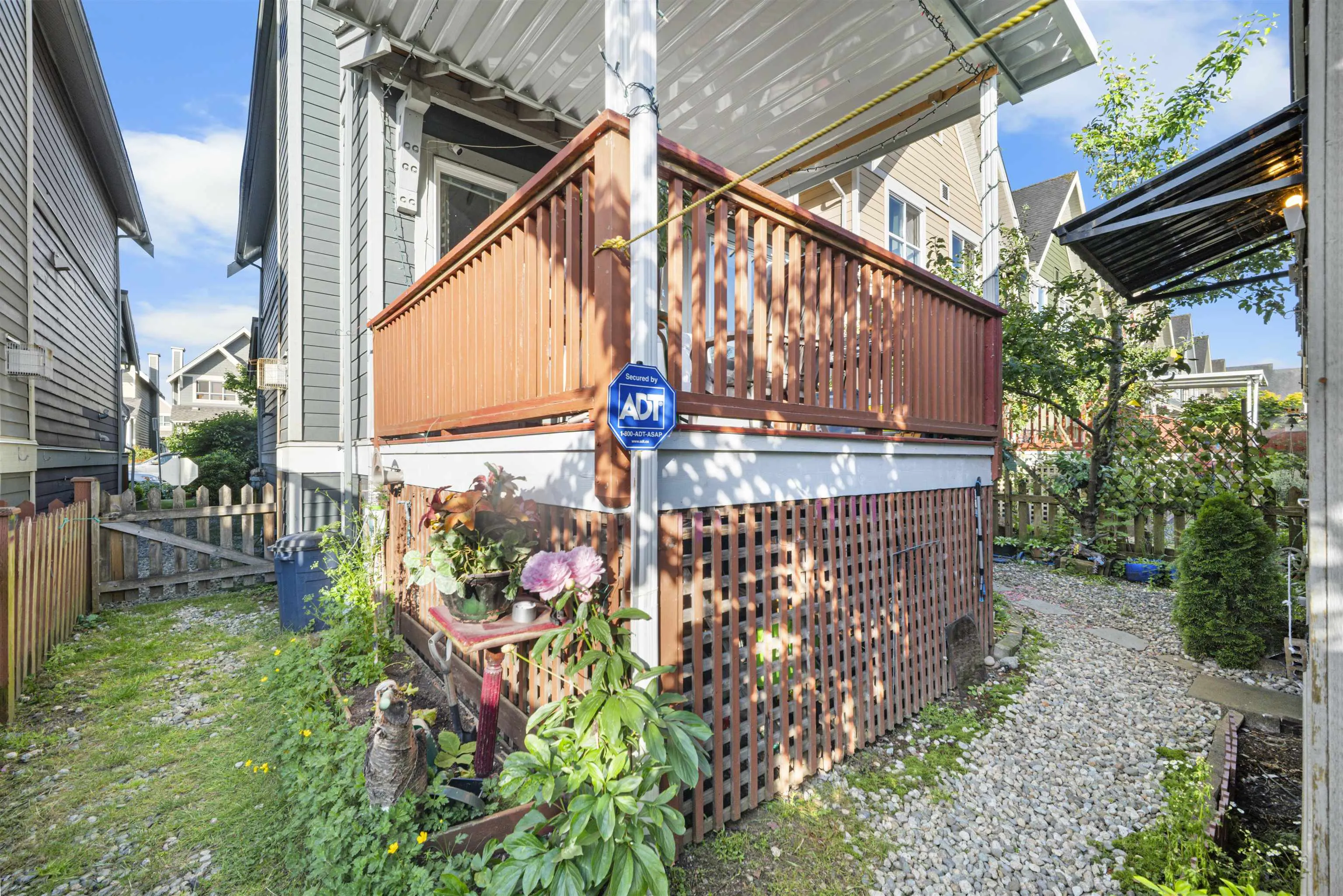 284 Furness Street