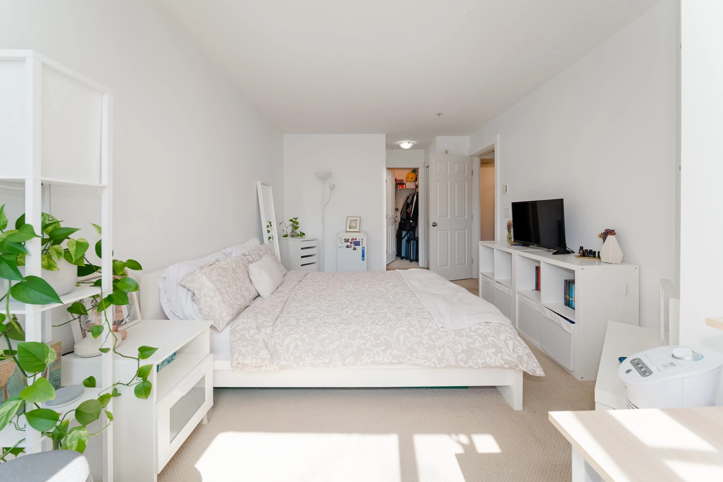 304 2338 Western Parkway