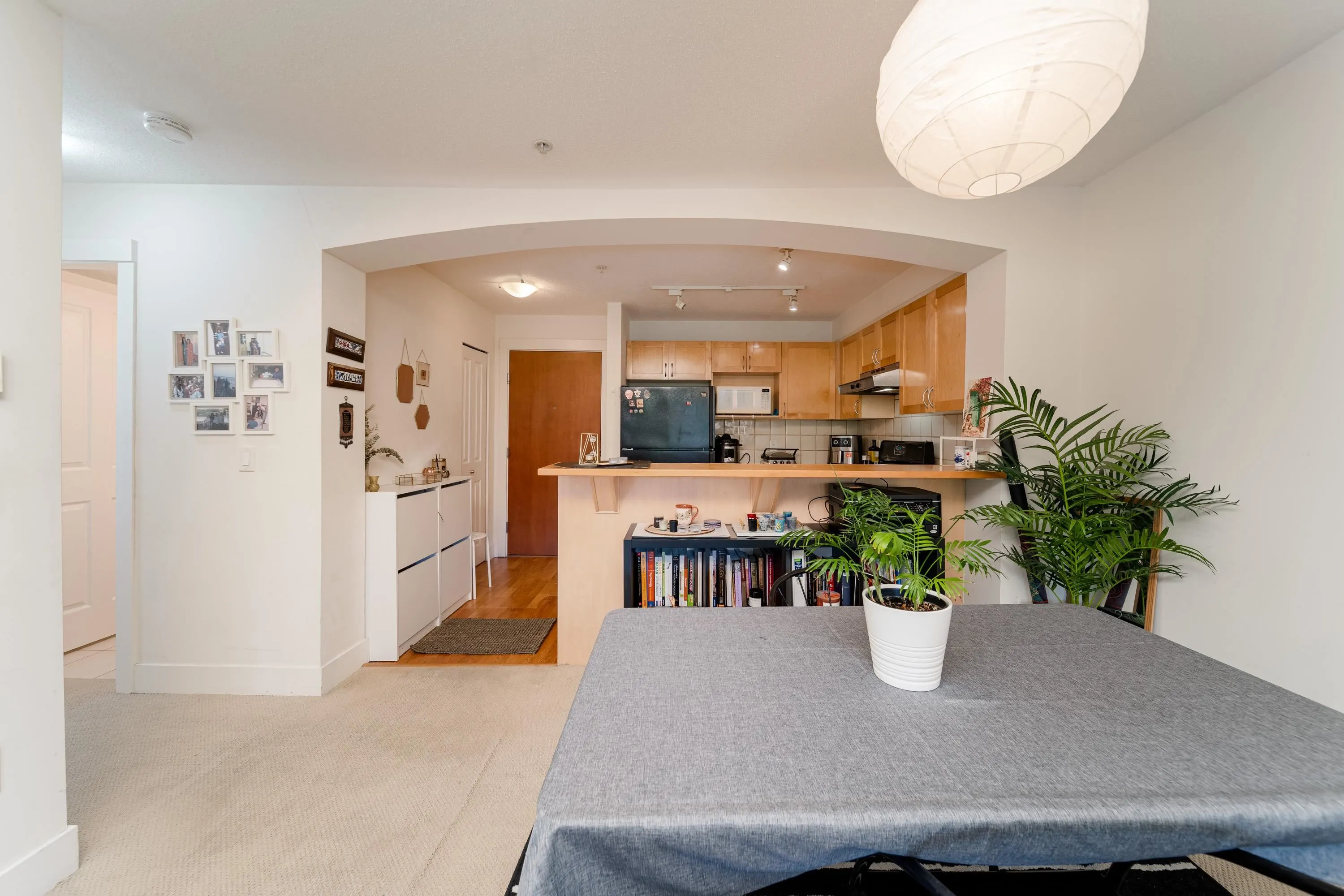 304 2338 Western Parkway
