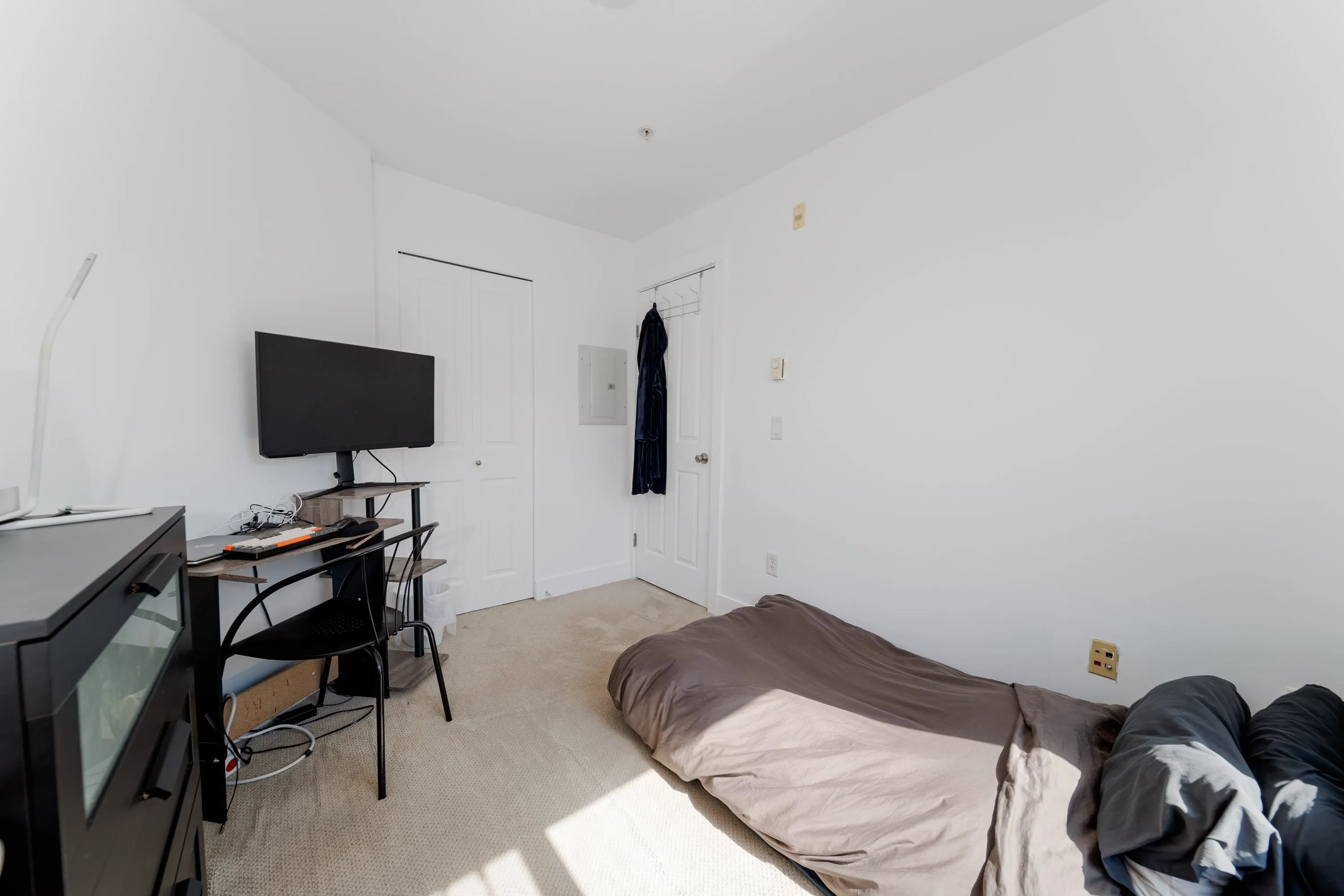 304 2338 Western Parkway
