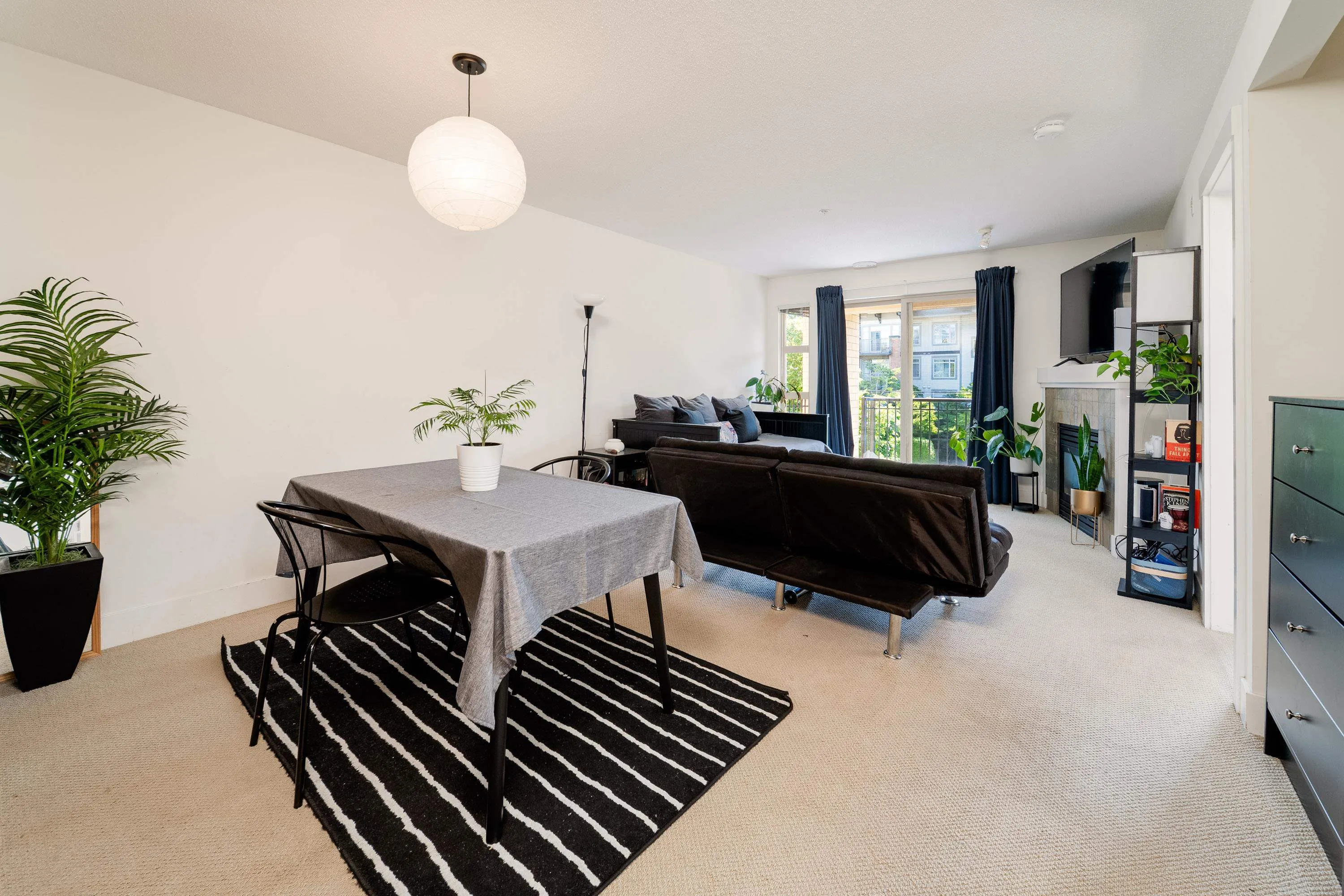 304 2338 Western Parkway