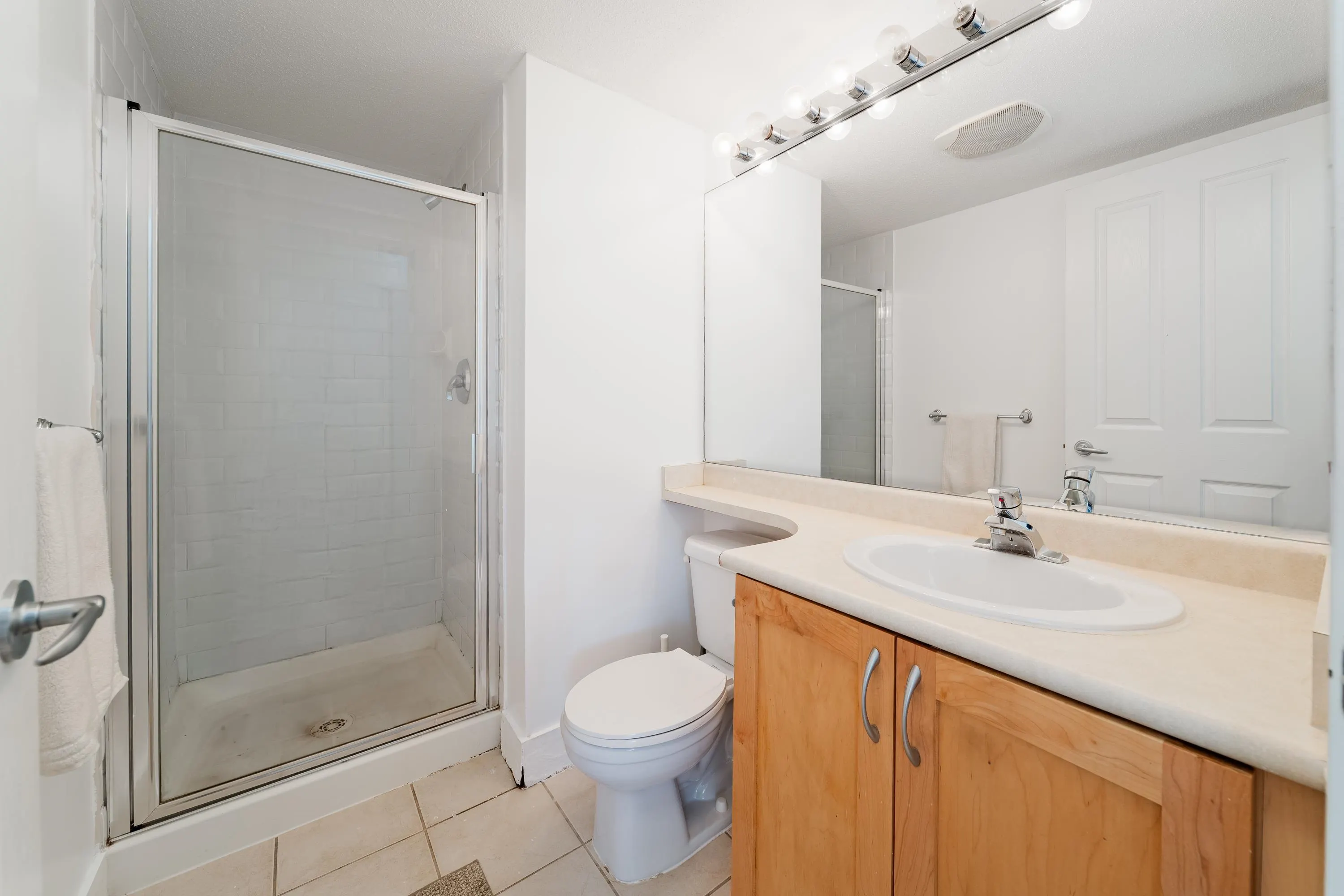 304 2338 Western Parkway