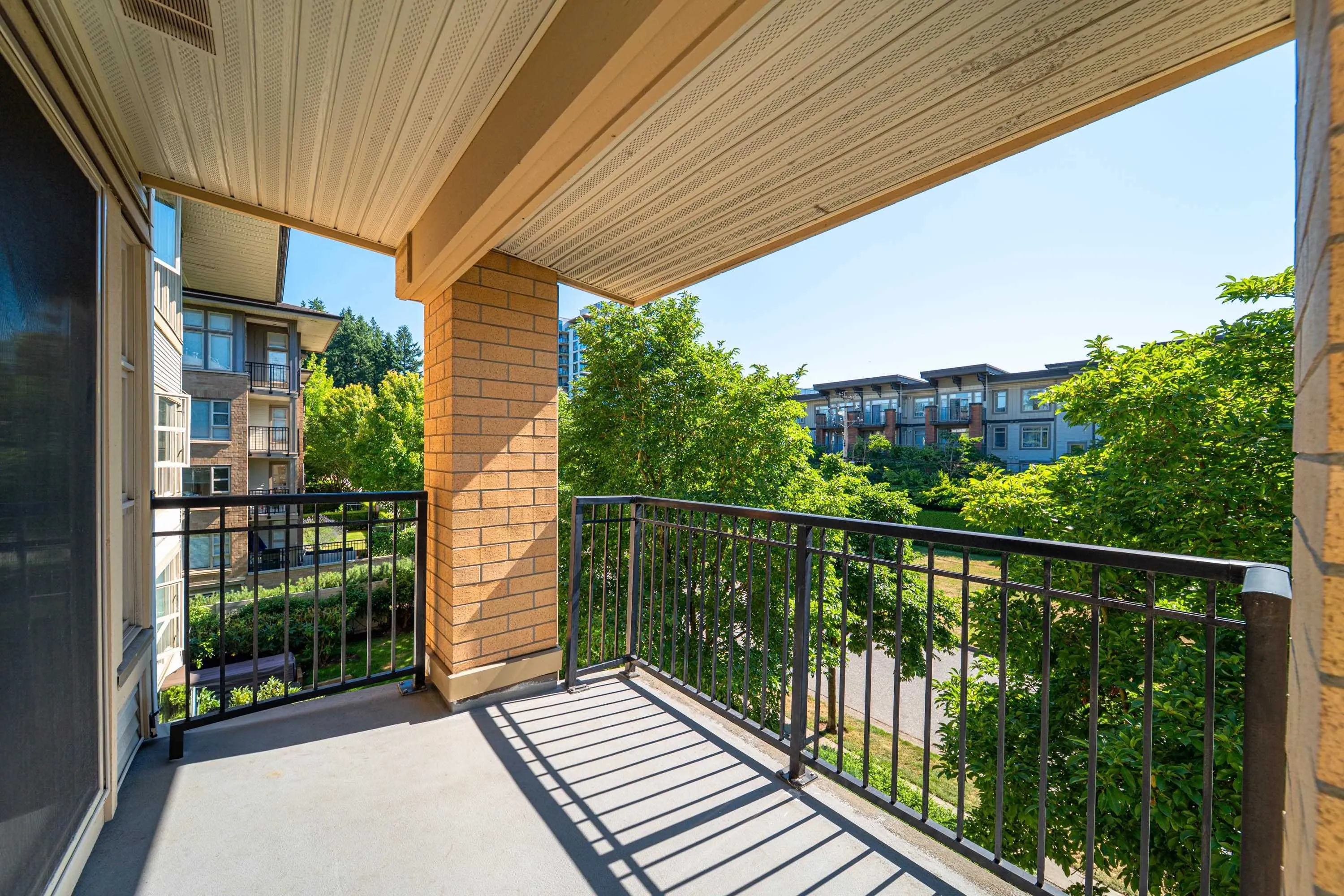 304 2338 Western Parkway