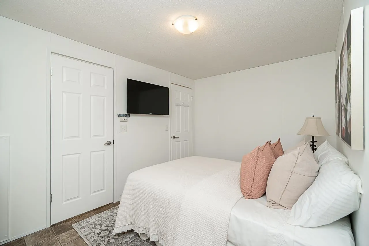 90 19644 Planetree Lane