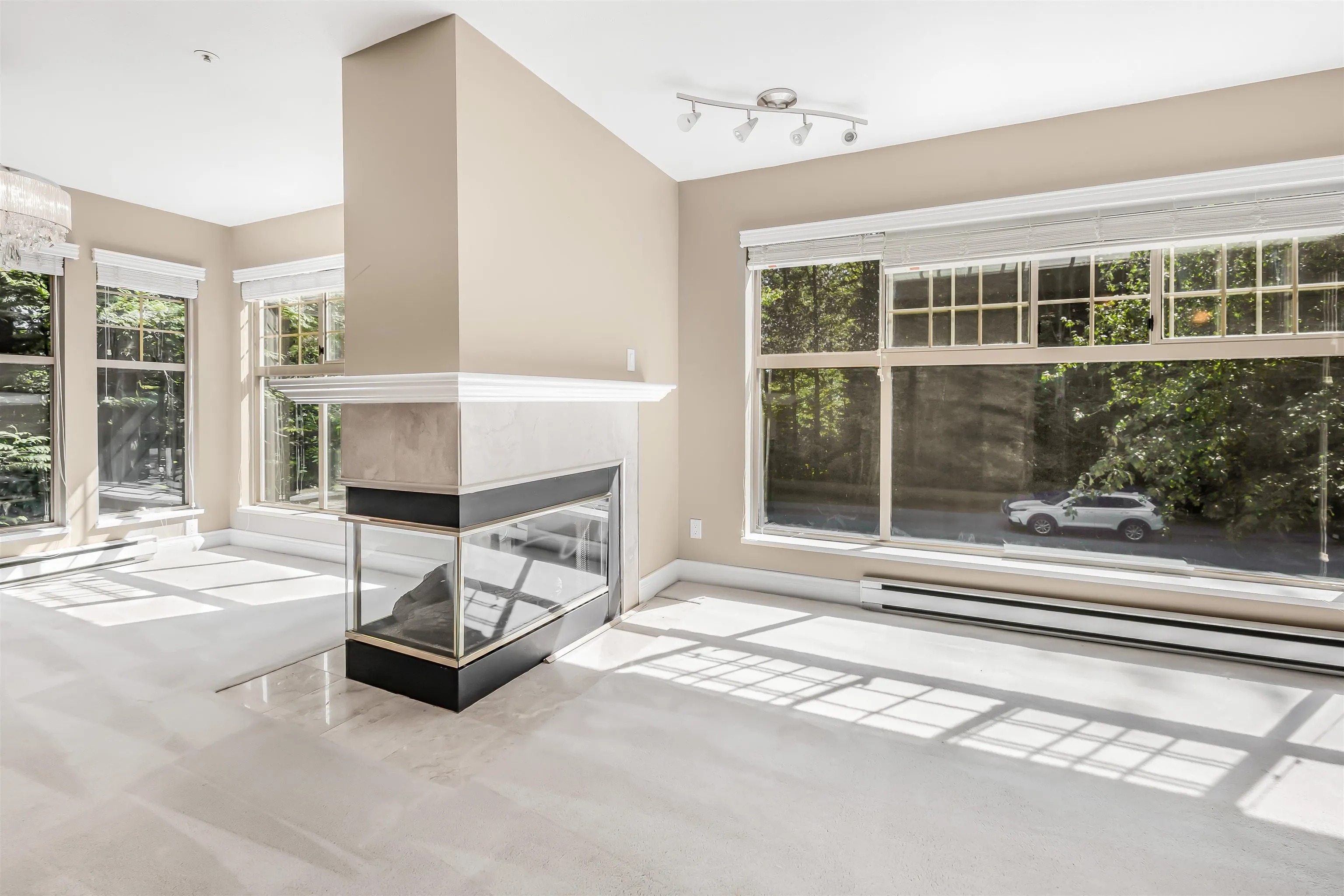 101 180 Ravine Drive