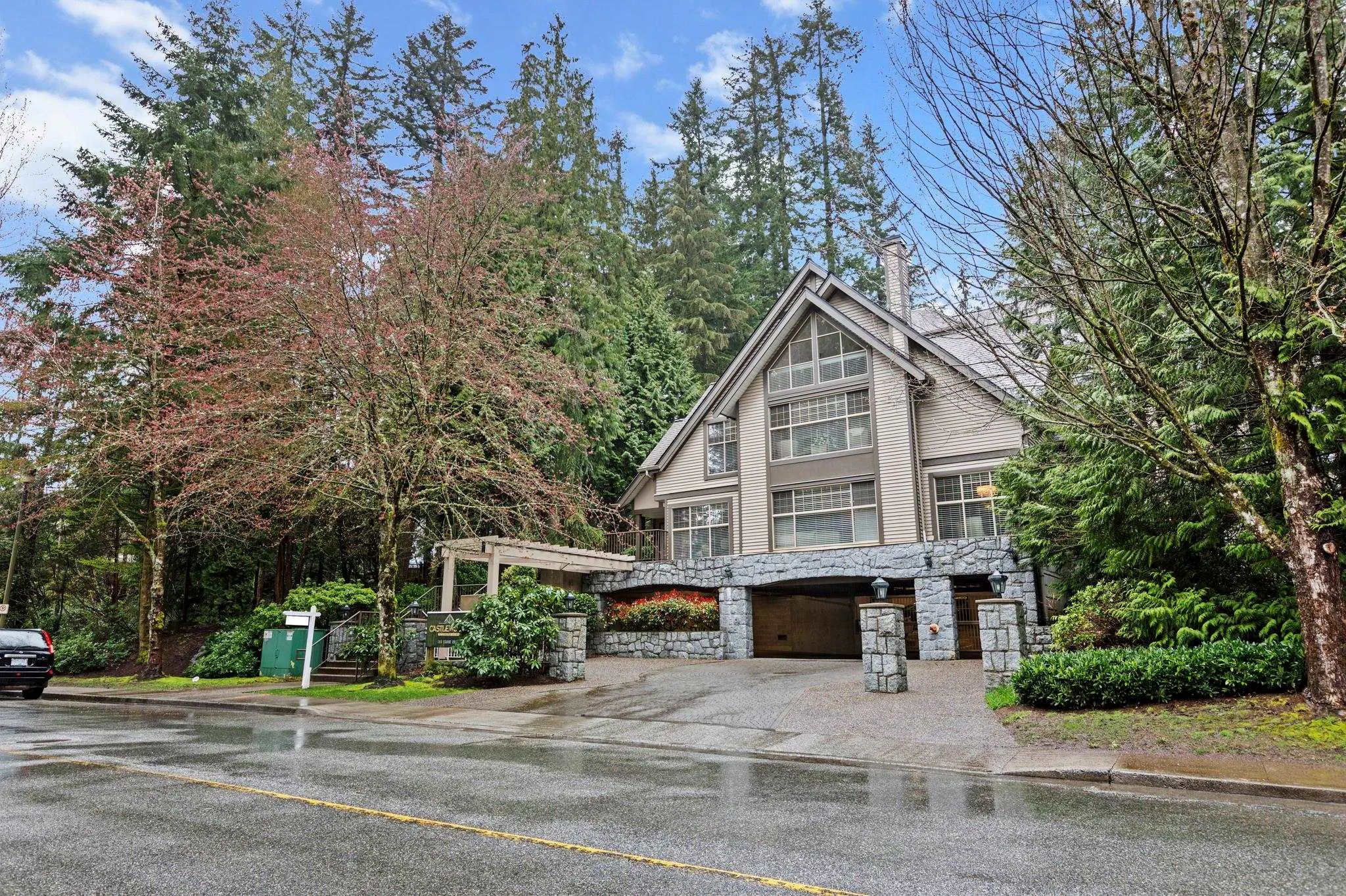 101 180 Ravine Drive