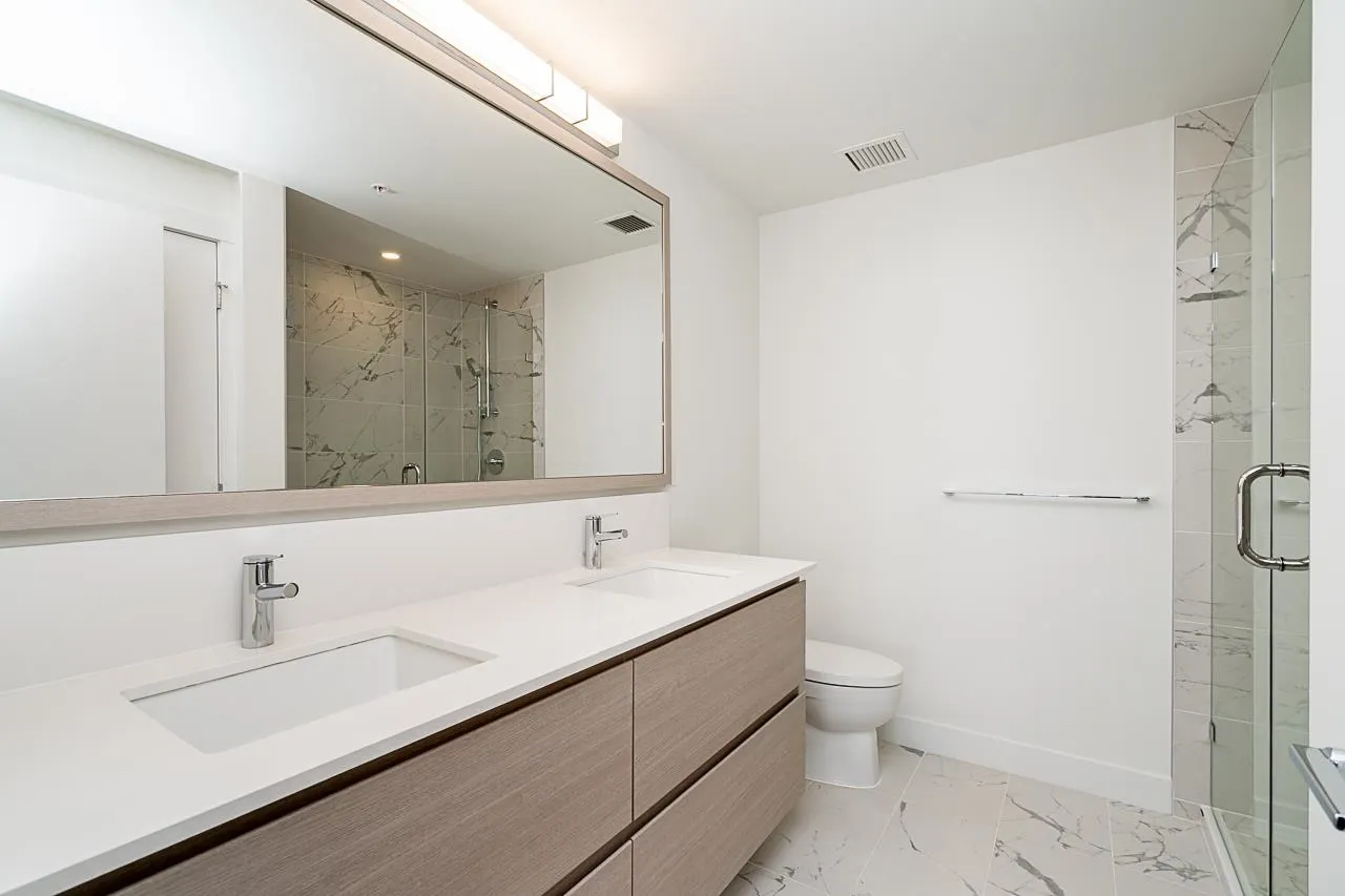 313 4788 Hastings Street