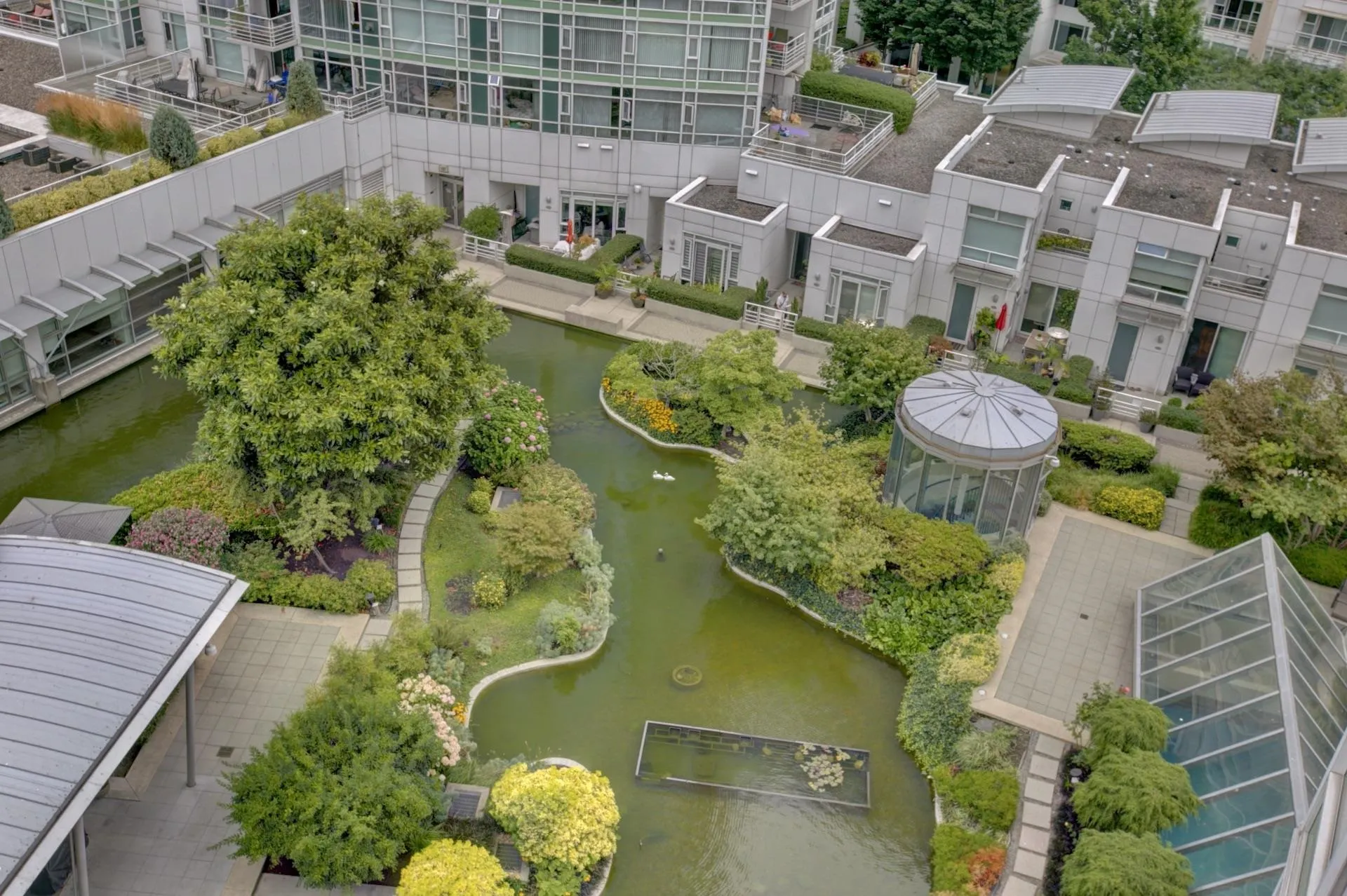 1205 1199 Marinaside Crescent
