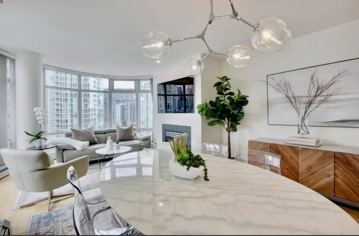 1205 1199 Marinaside Crescent