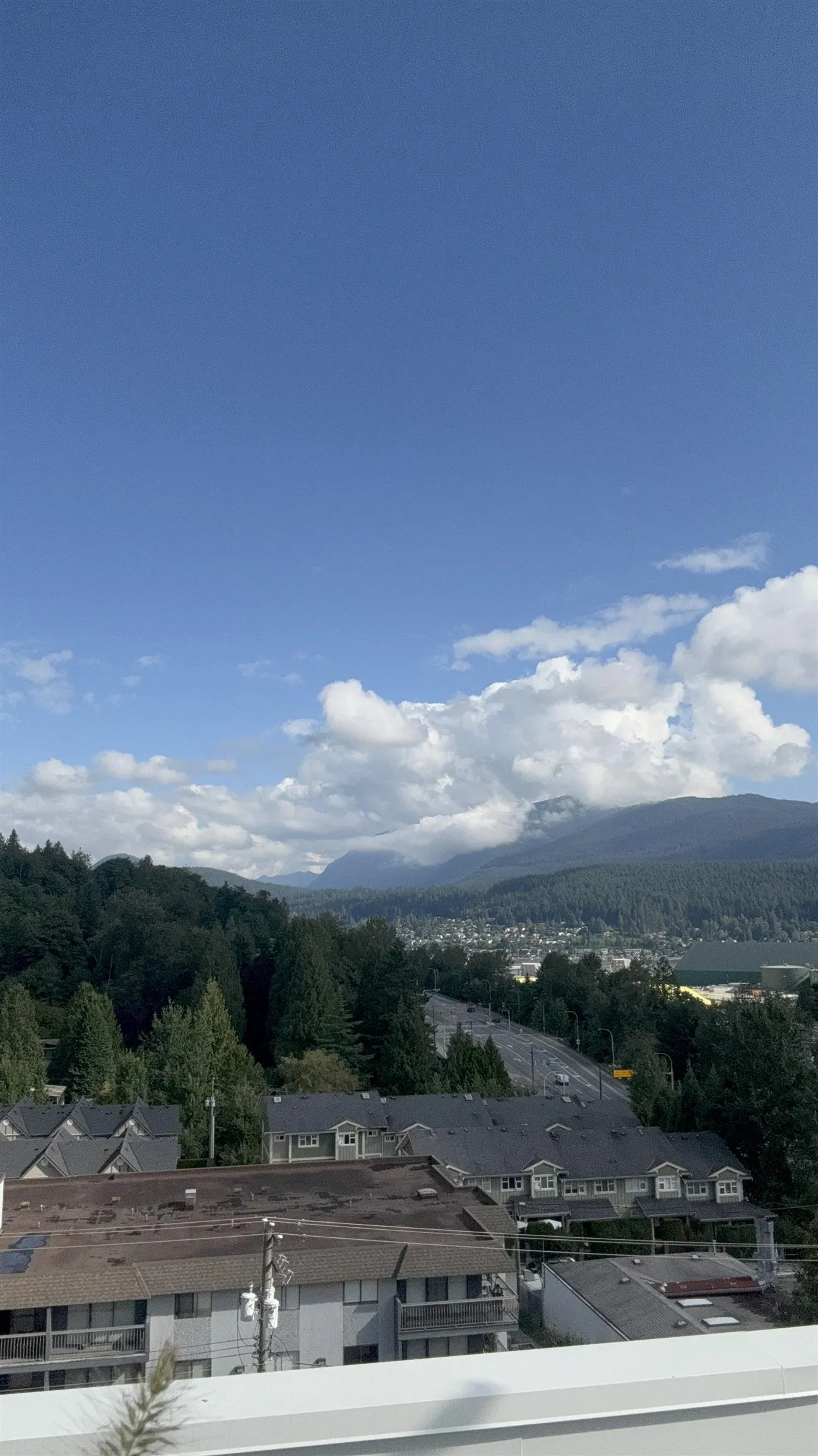 305 2015 St Johns St, Port Moody, Bc Street