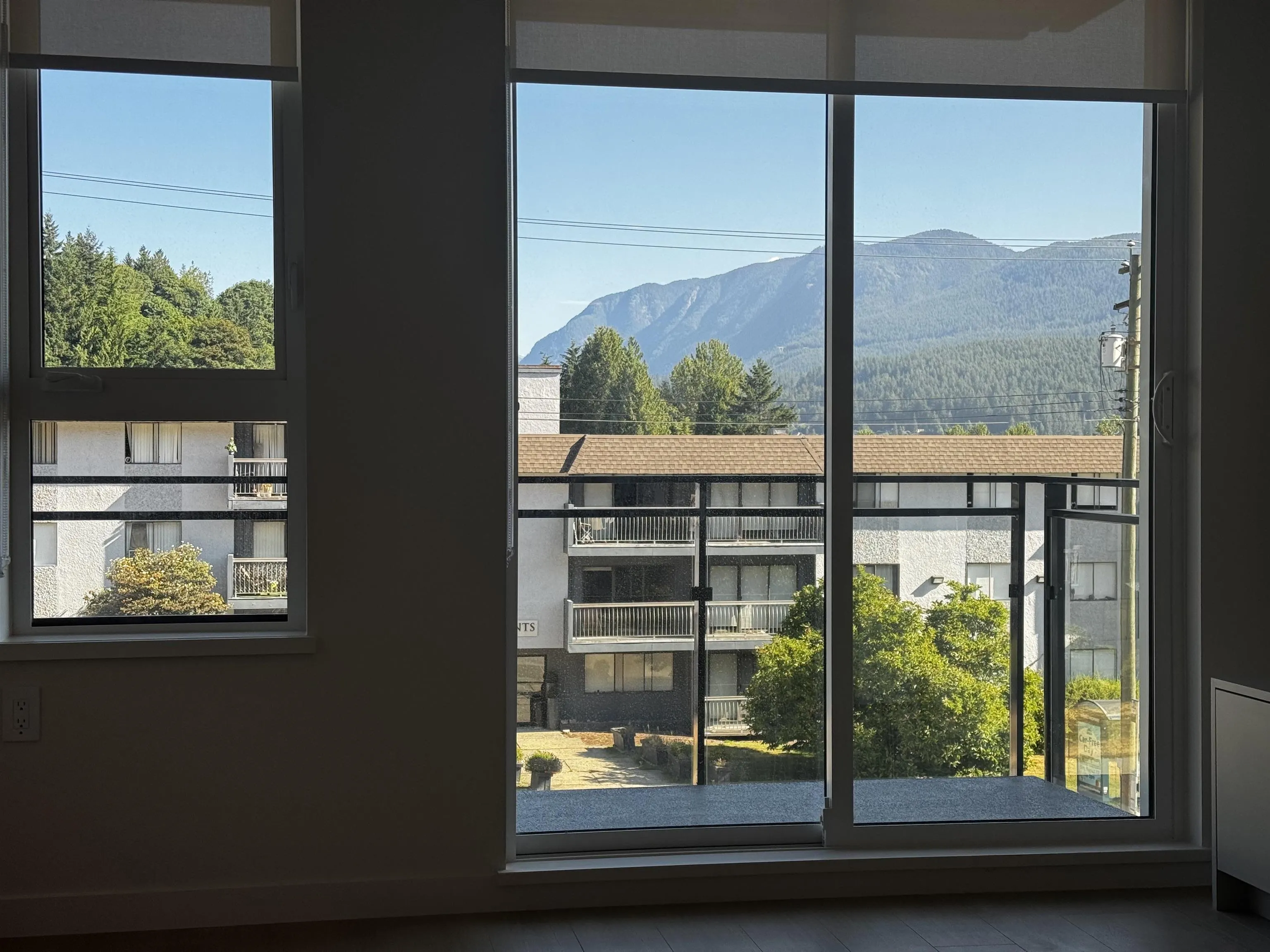 305 2015 St Johns St, Port Moody, Bc Street