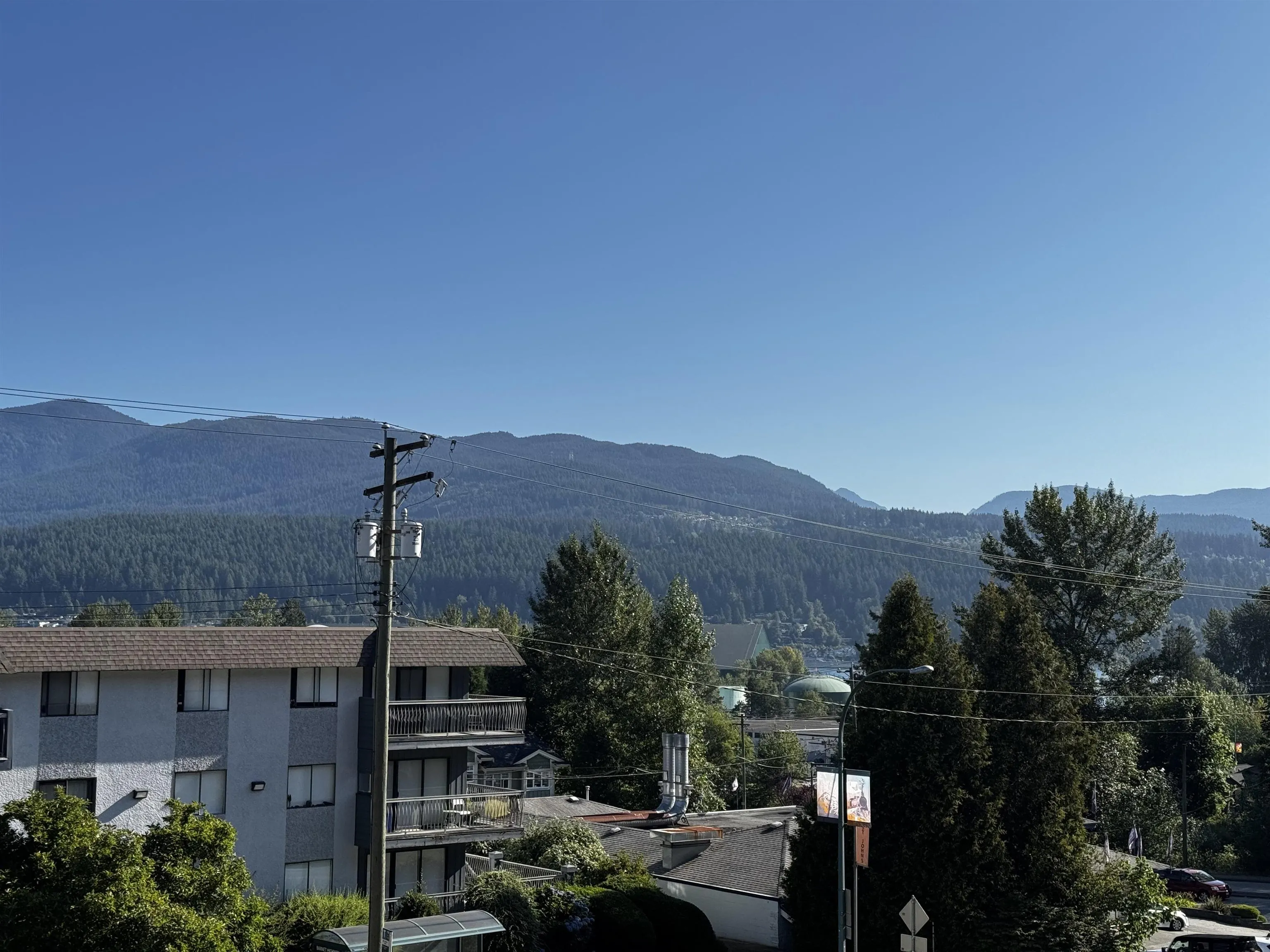 305 2015 St Johns St, Port Moody, Bc Street