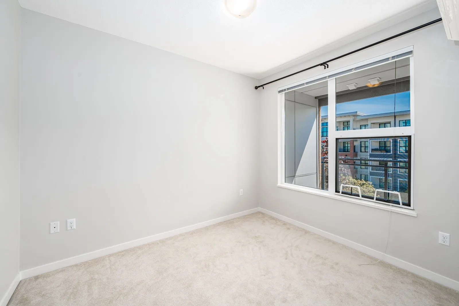 308 9399 Alexandra Road