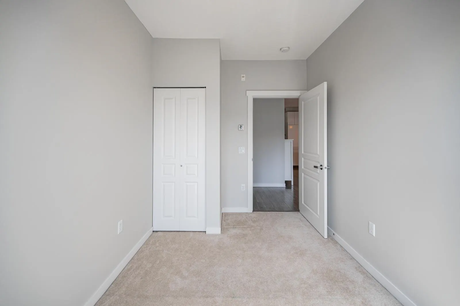 308 9399 Alexandra Road