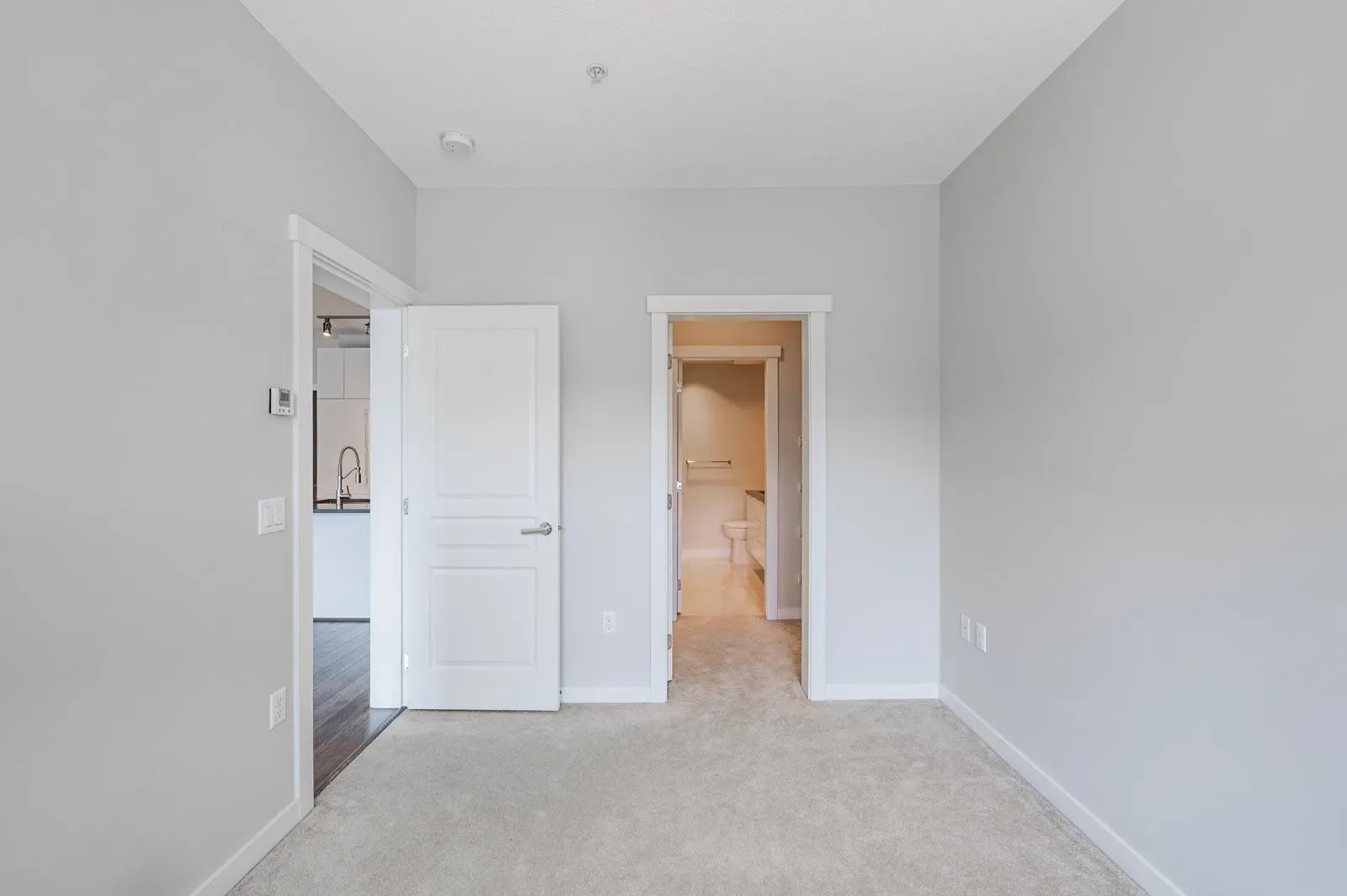 308 9399 Alexandra Road