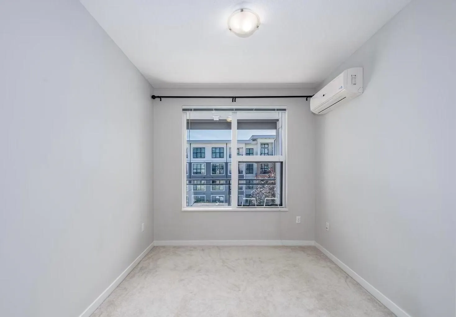 308 9399 Alexandra Road