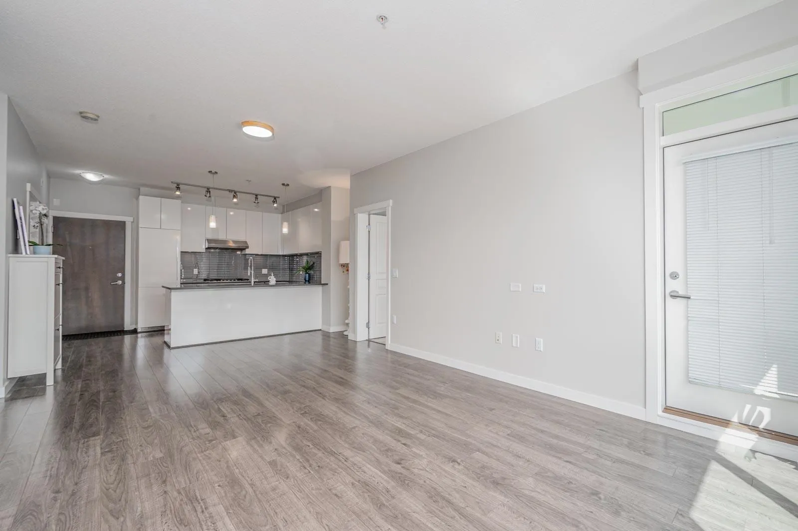 308 9399 Alexandra Road