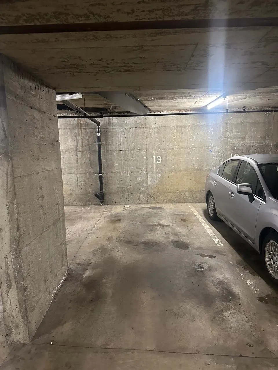 403 985 W 10th Avenue