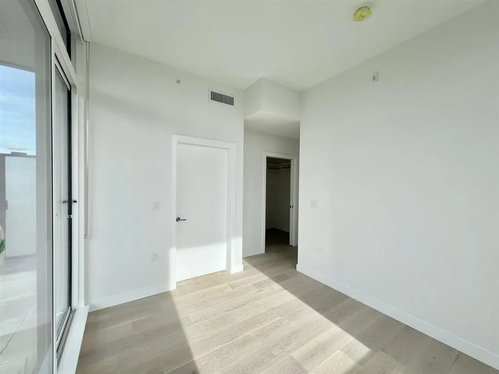 503 5212 Cambie Street
