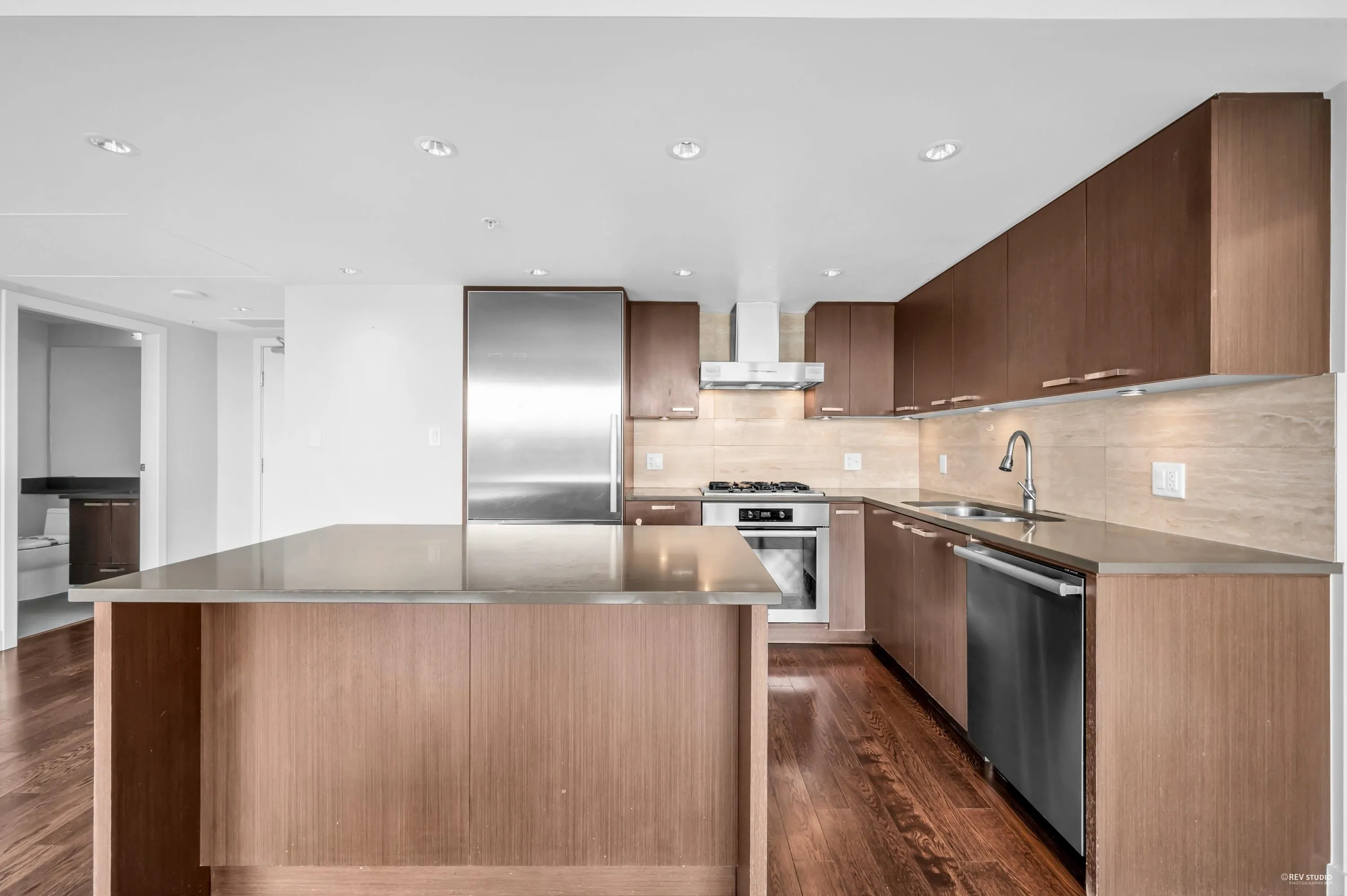 1505 7117 Elmbridge Way
