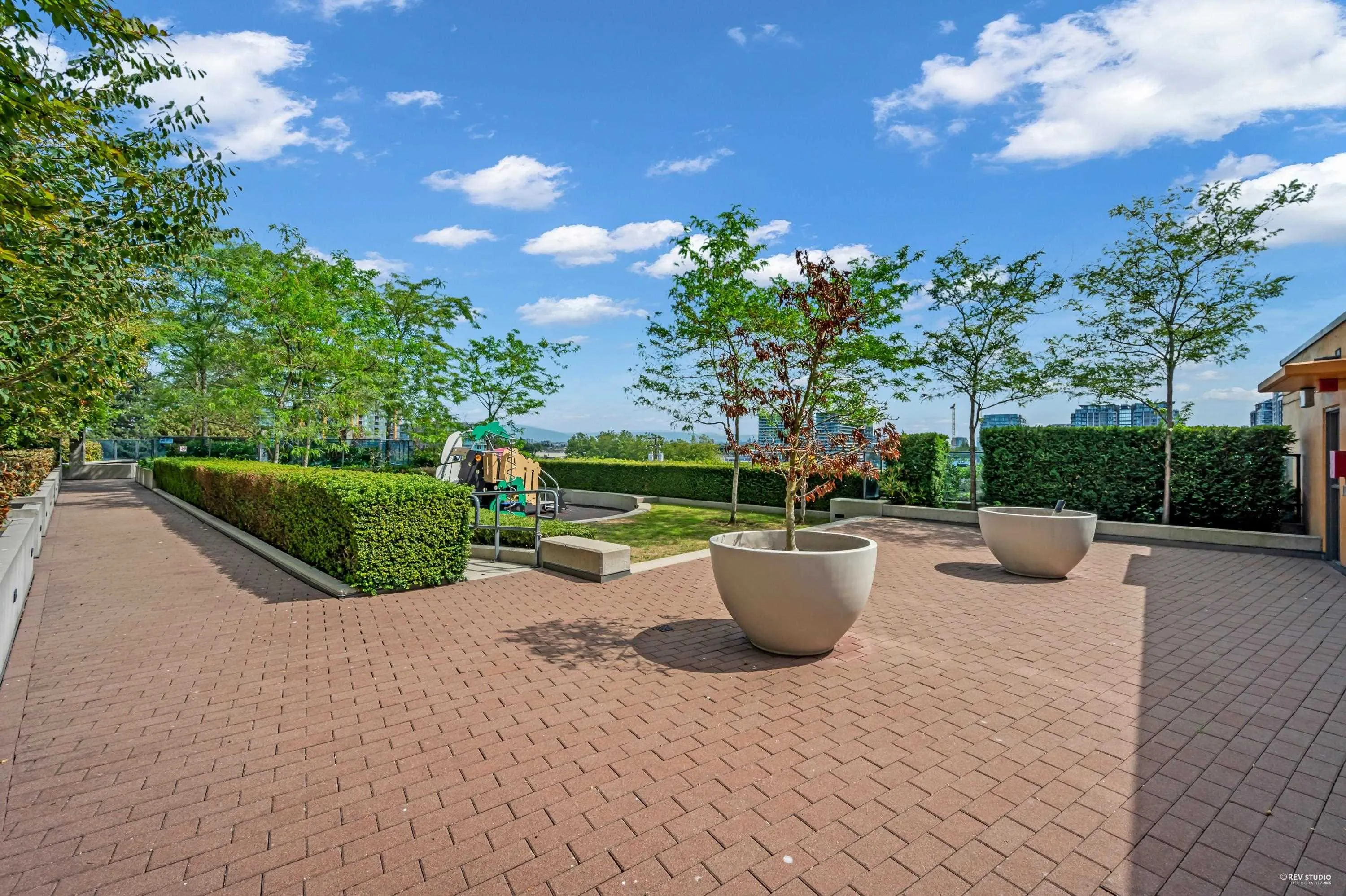 1505 7117 Elmbridge Way