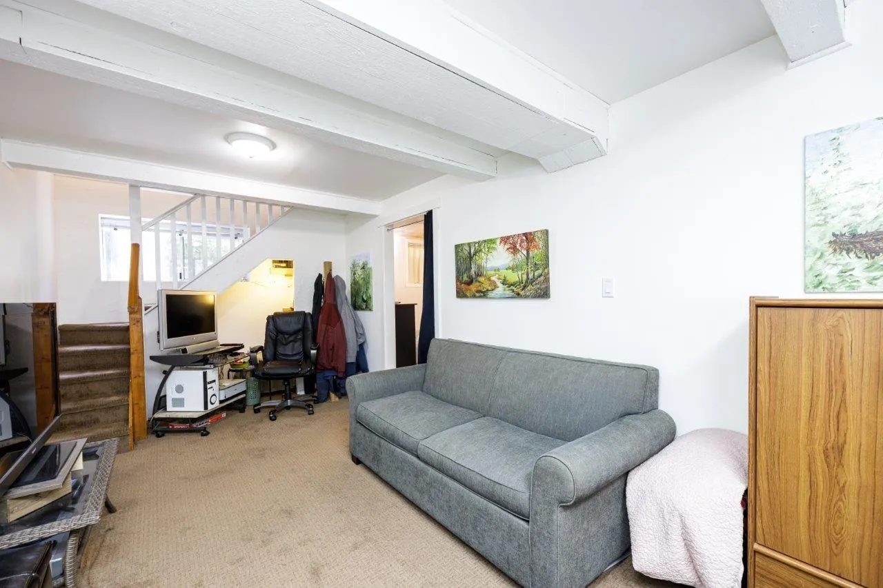1061 Gladwin Drive