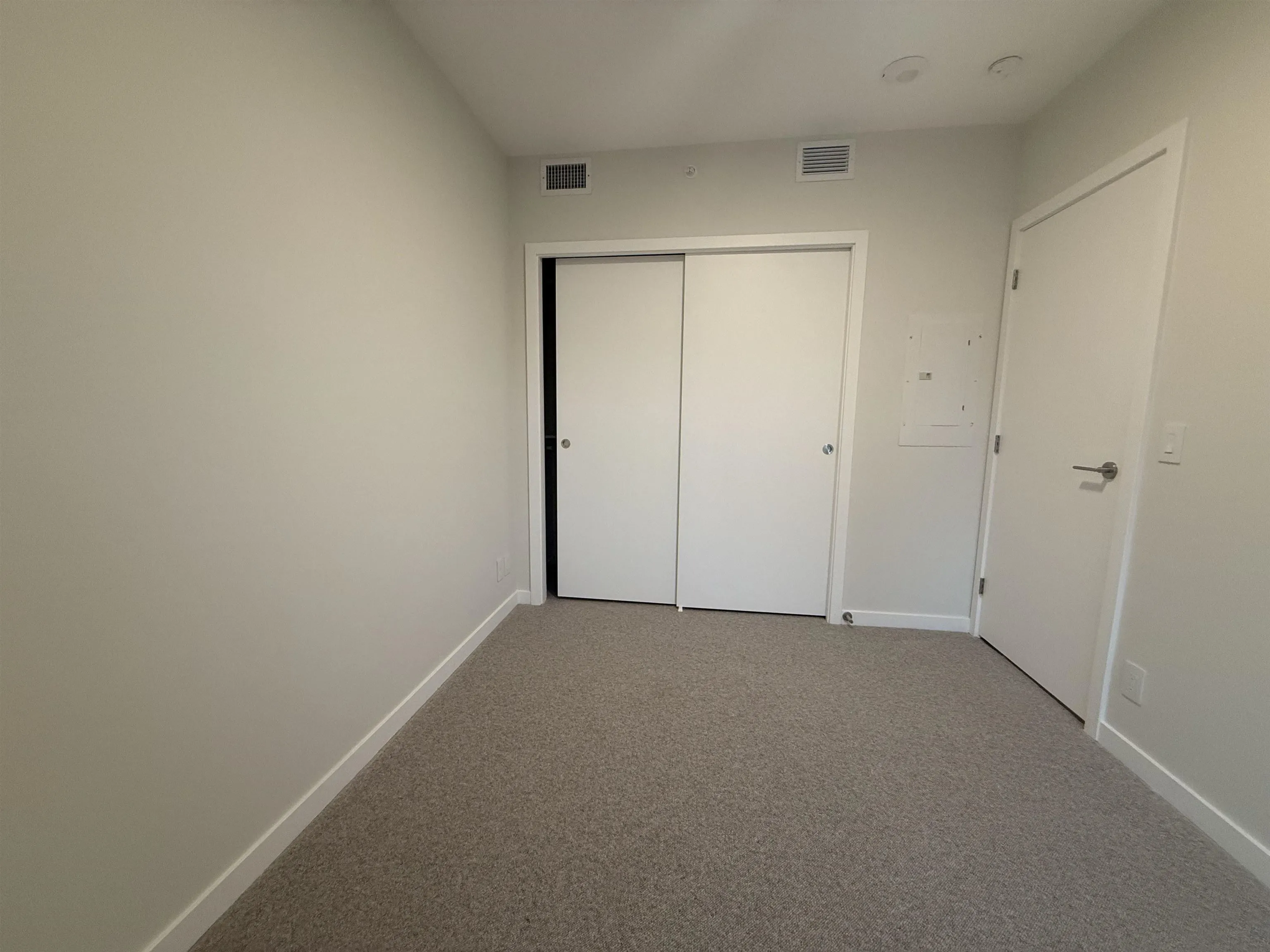 2807 2108 Gilmore Avenue