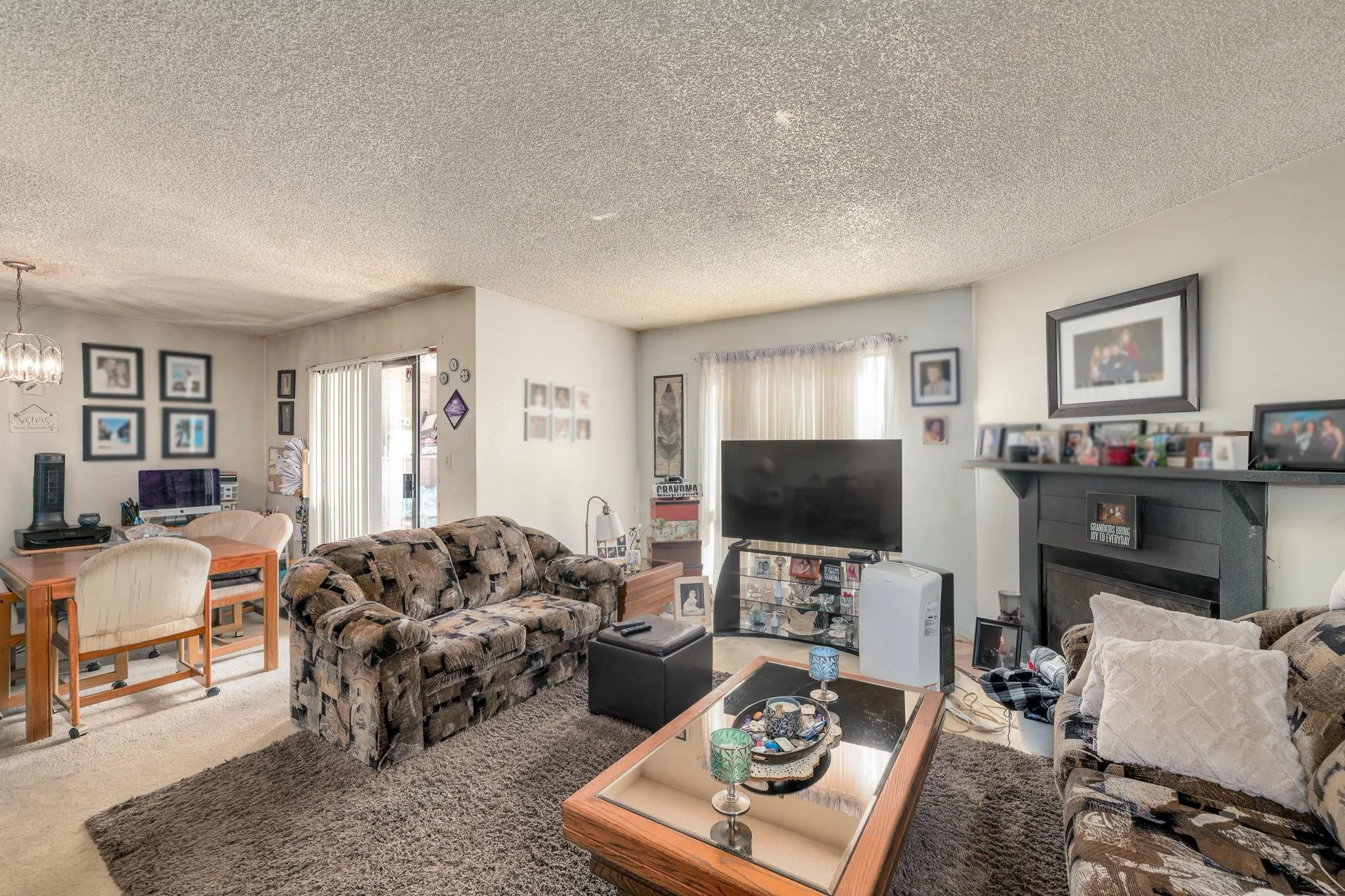 10582 Holly Park Lane