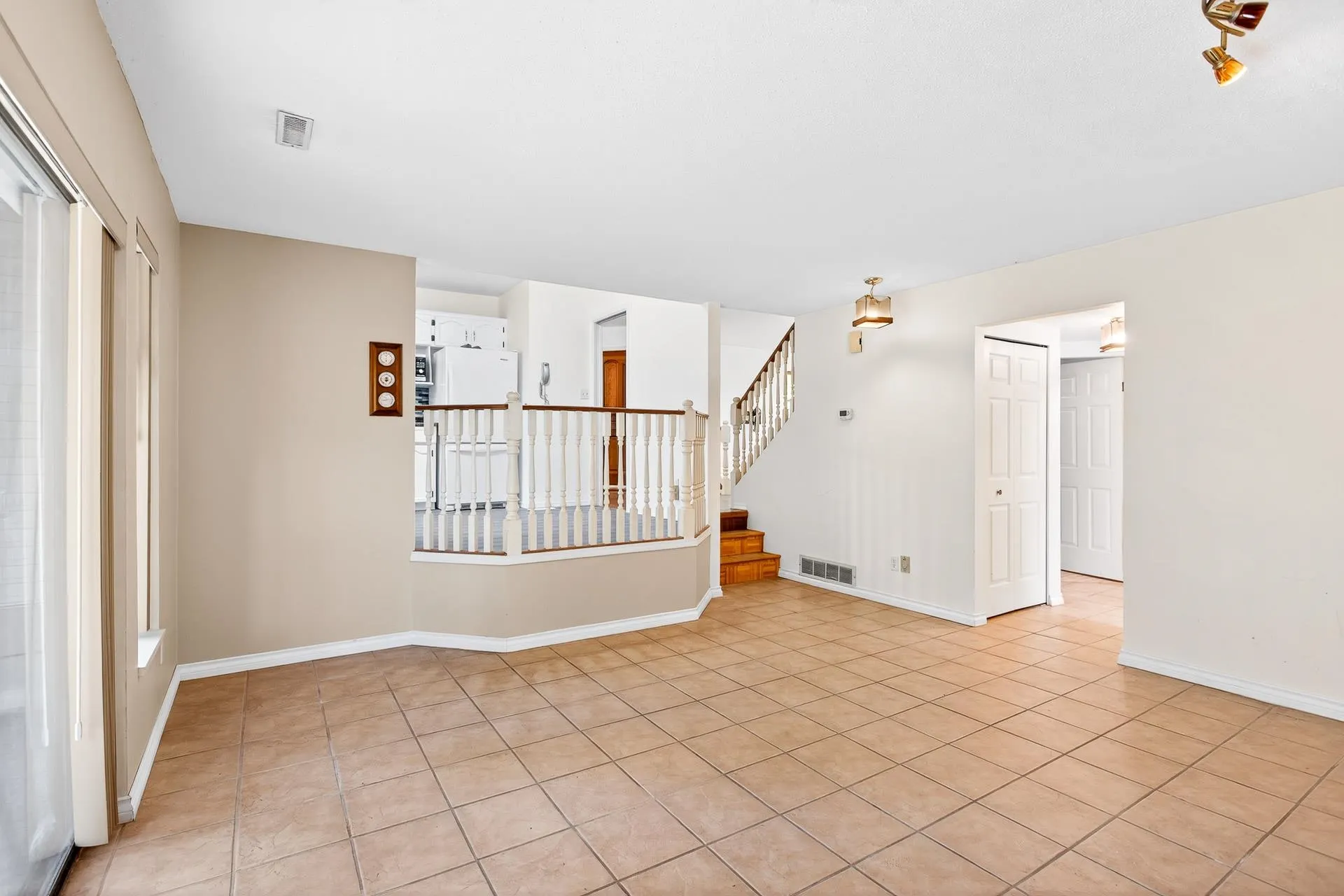 2242 Rampart Place