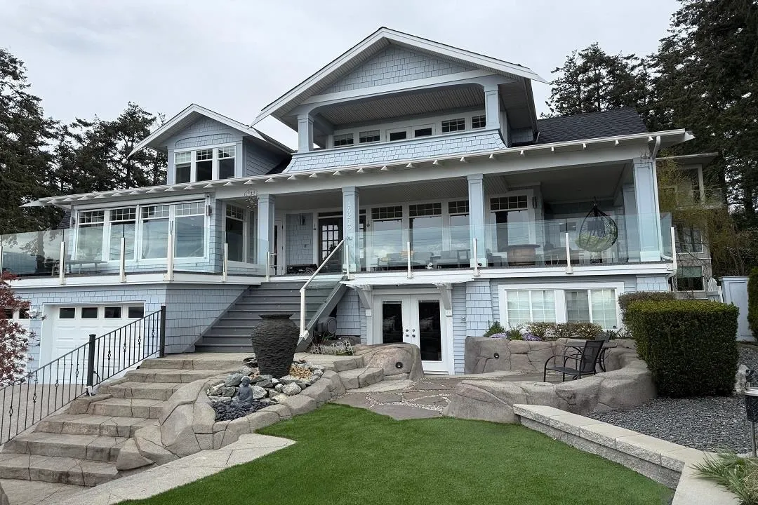 14213 Marine Drive
