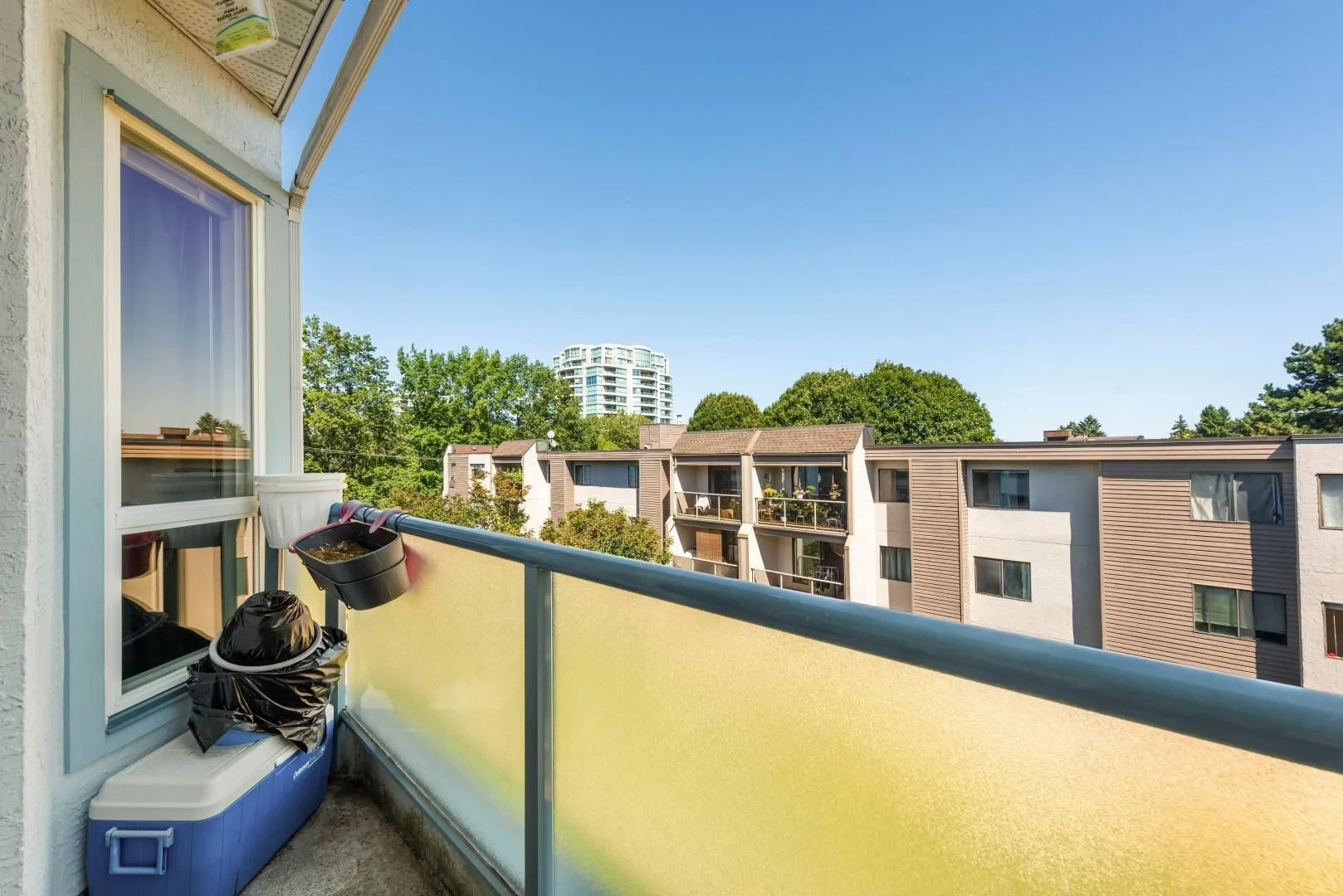 308 8680 Lansdowne Road