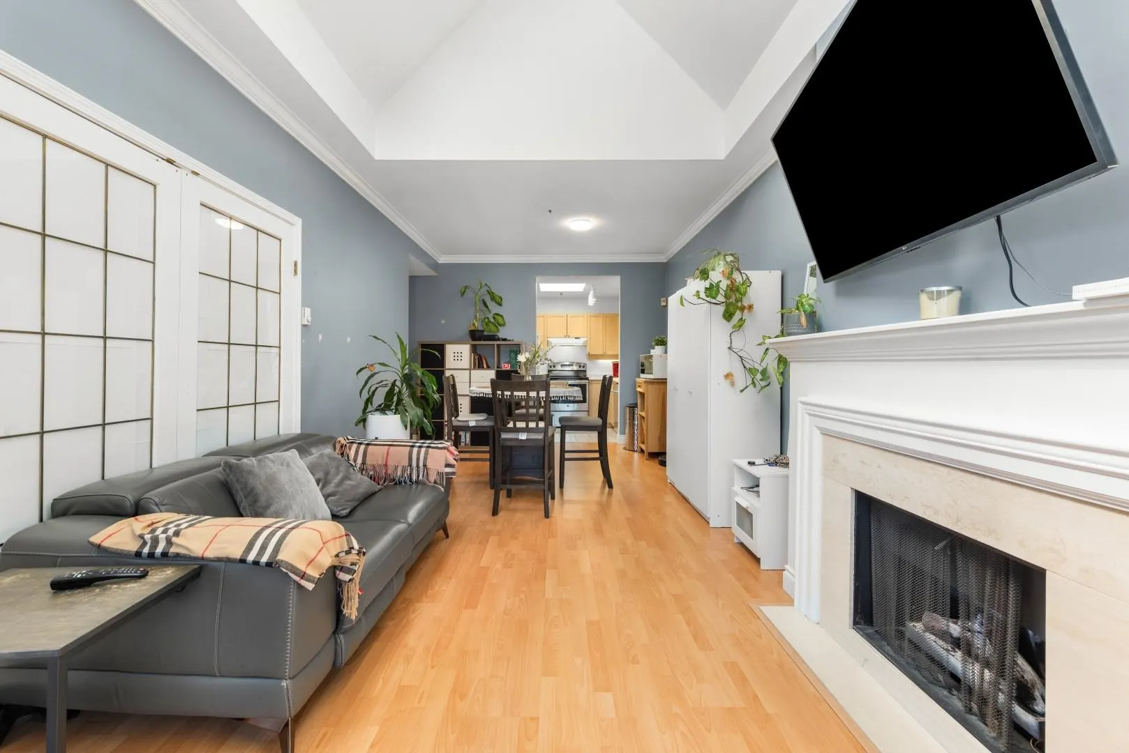 308 8680 Lansdowne Road