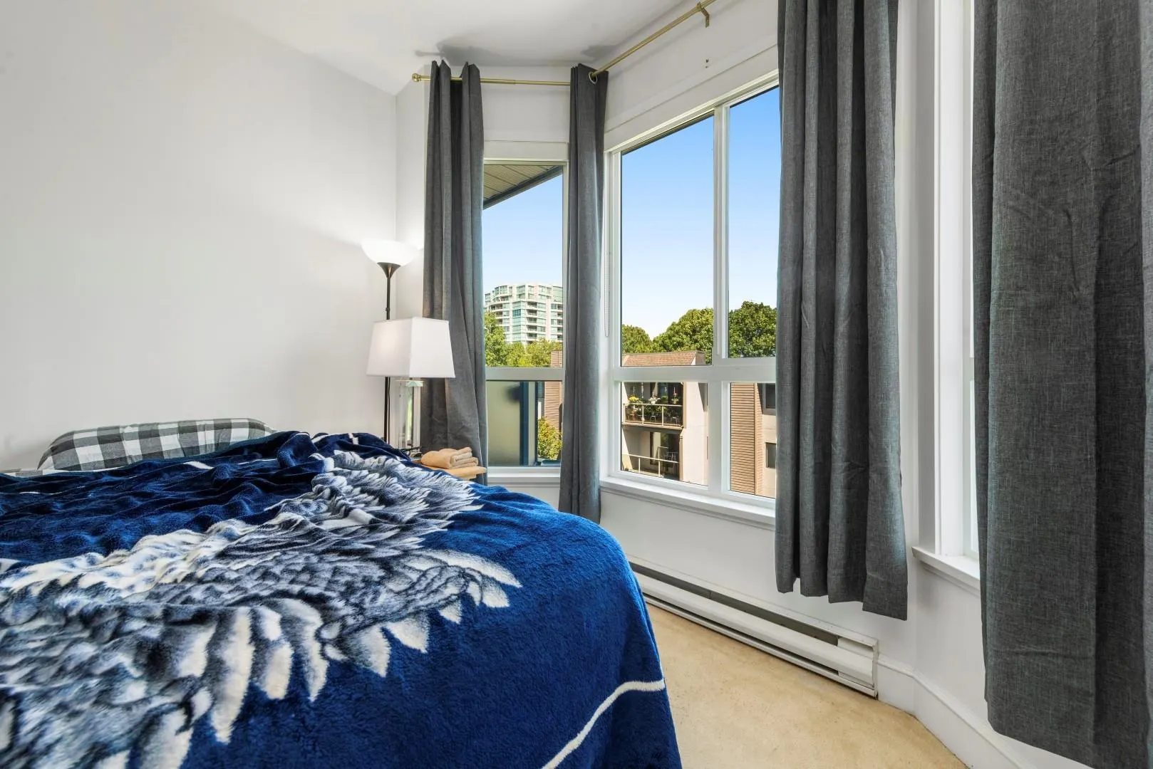 308 8680 Lansdowne Road