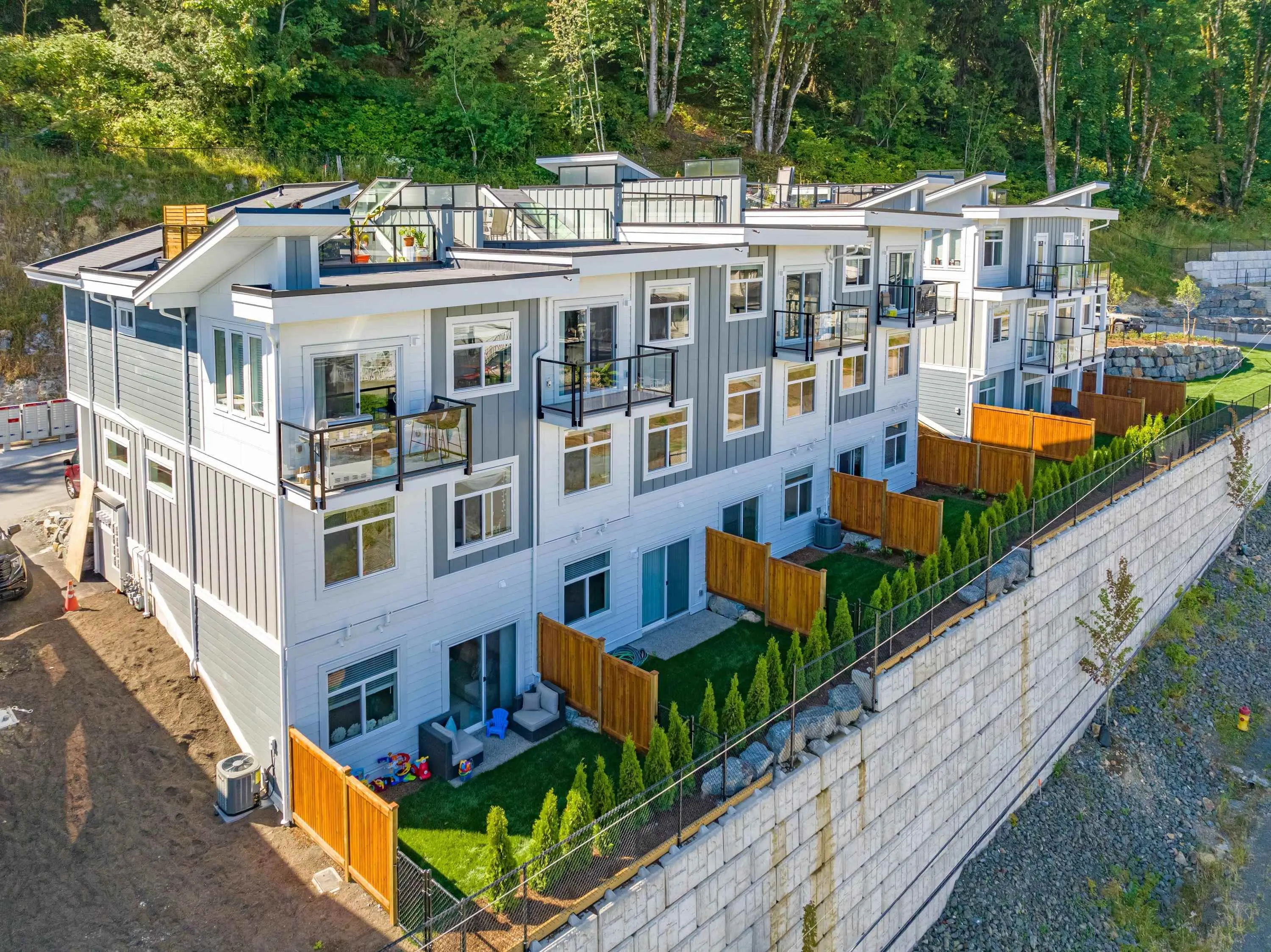 20 43998 Chilliwack Mountain Road