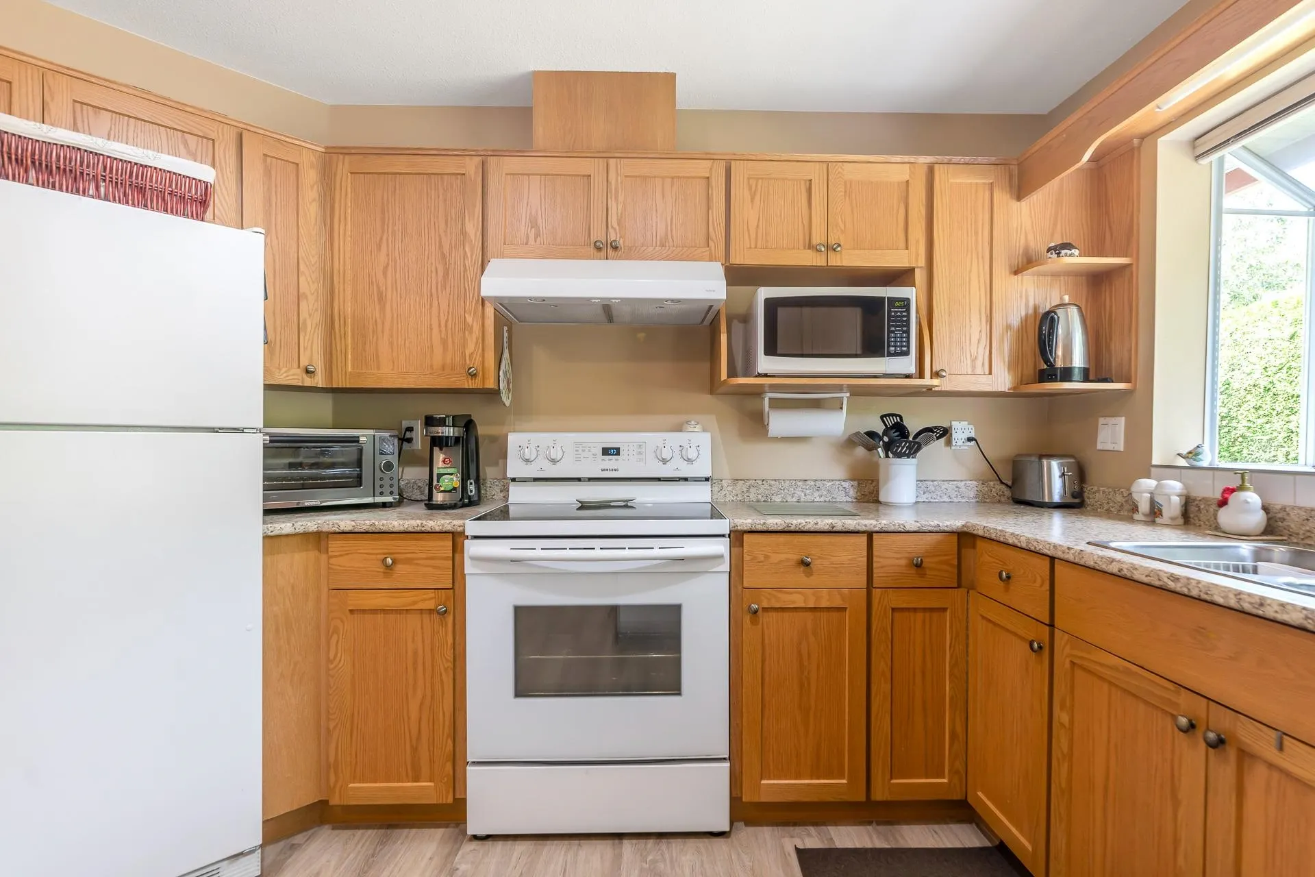 5 31406 Upper Maclure Road