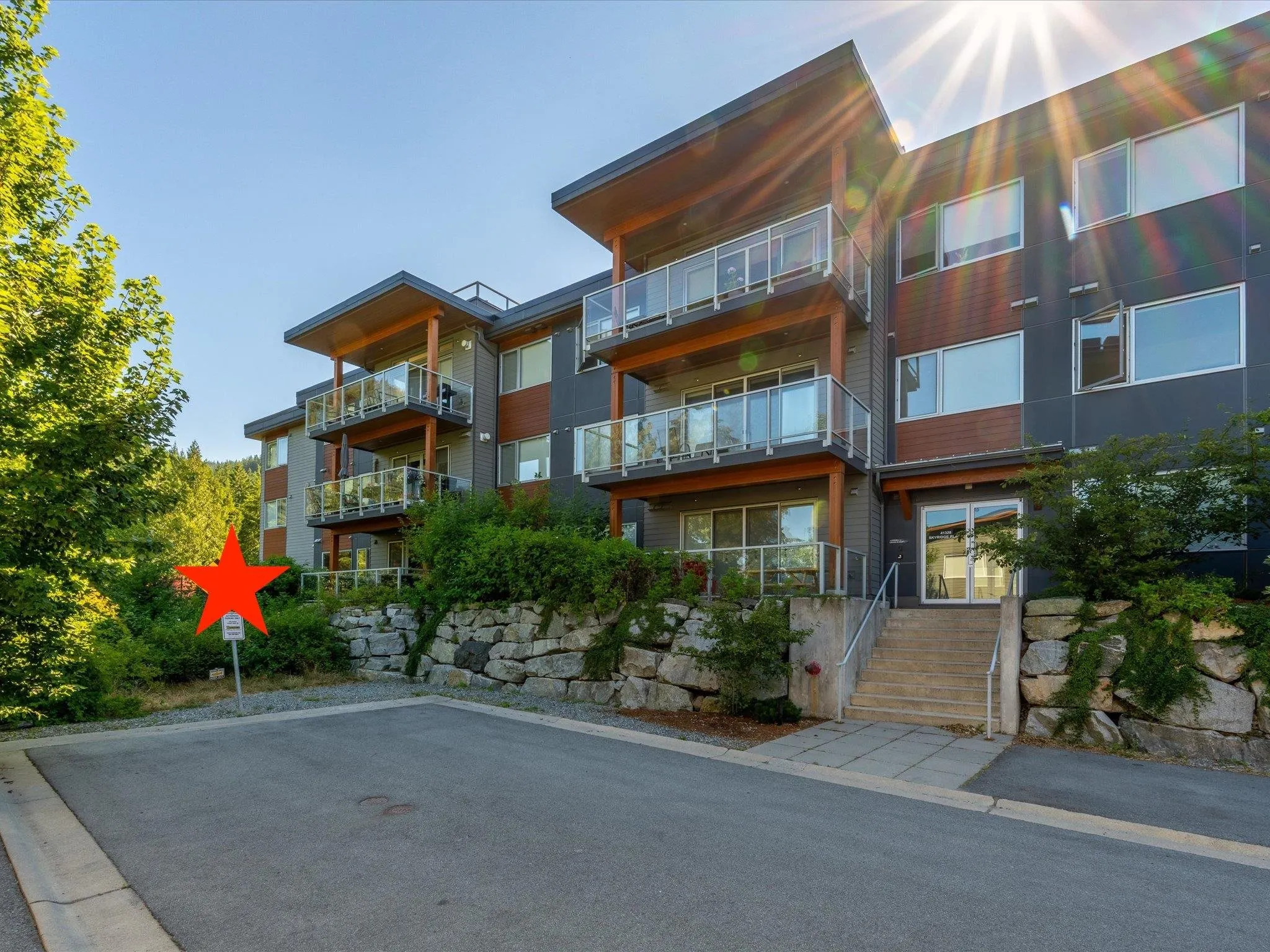 105 41328 Skyridge Place