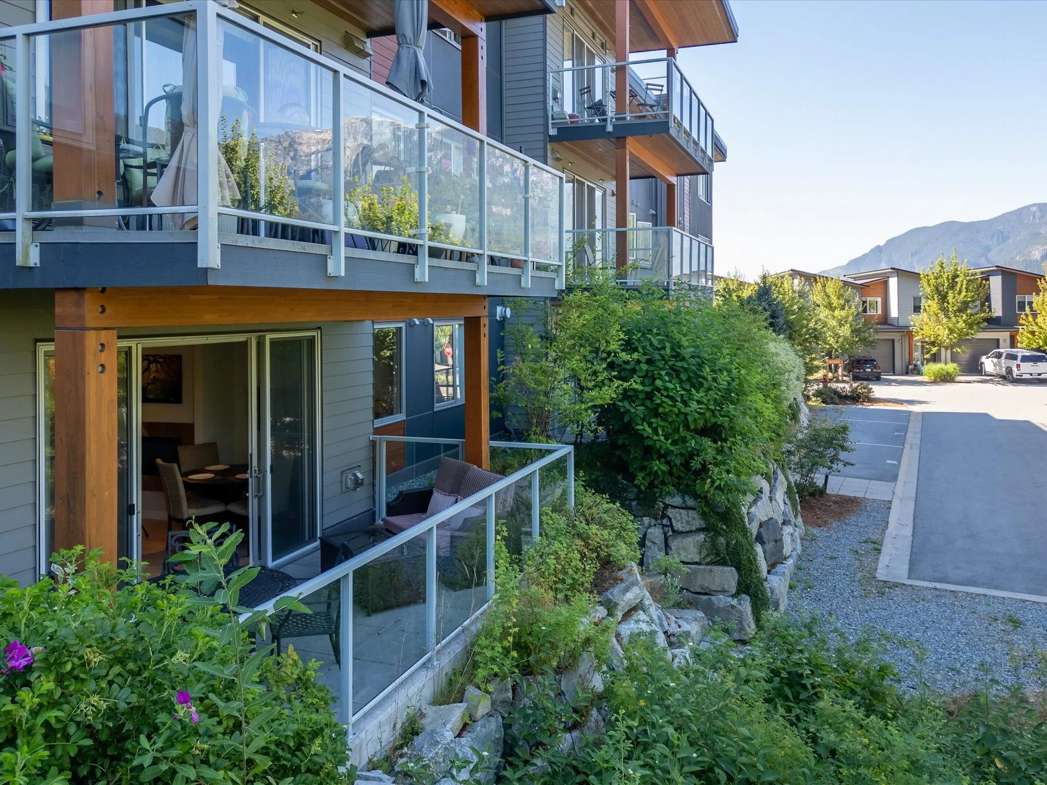 105 41328 Skyridge Place