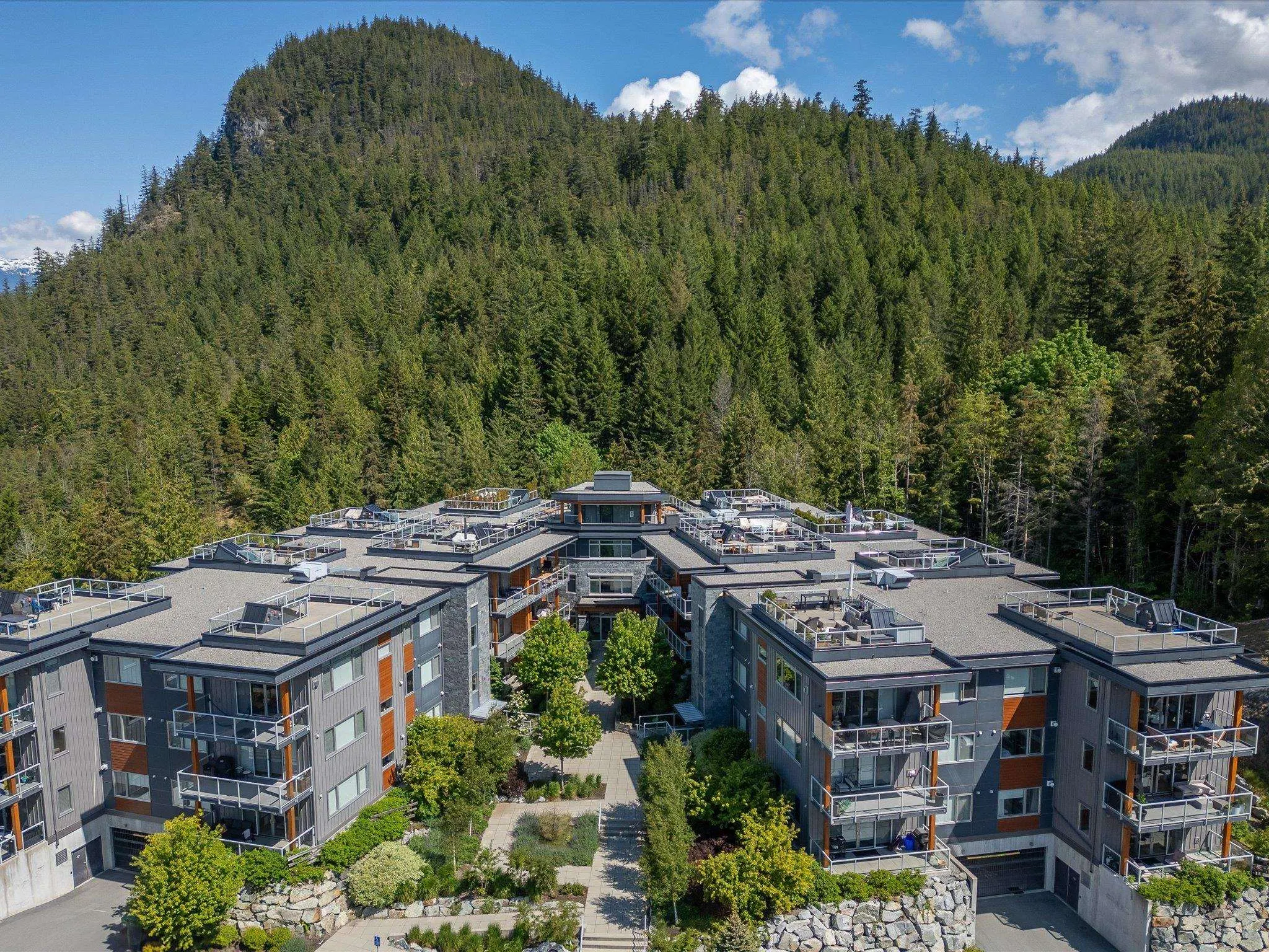 105 41328 Skyridge Place