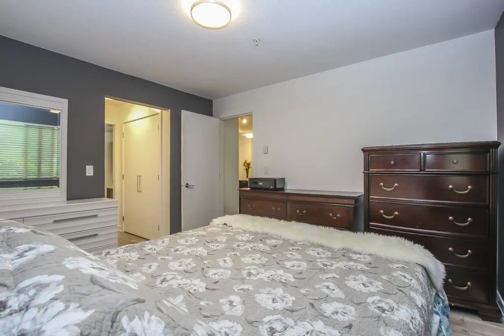 206 8695 160 Street