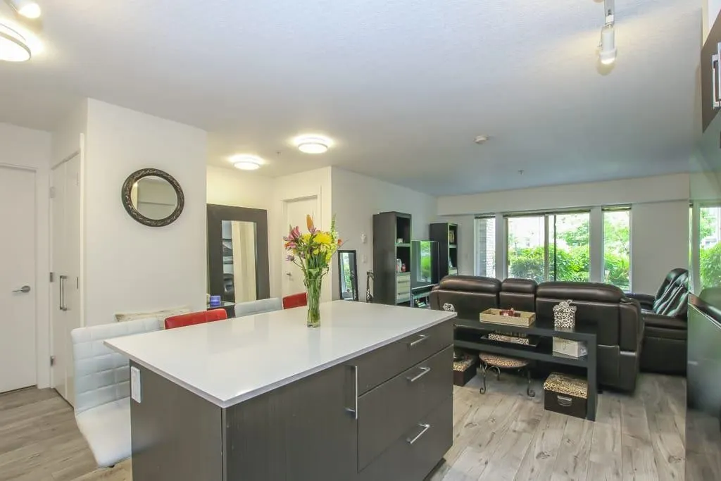 206 8695 160 Street