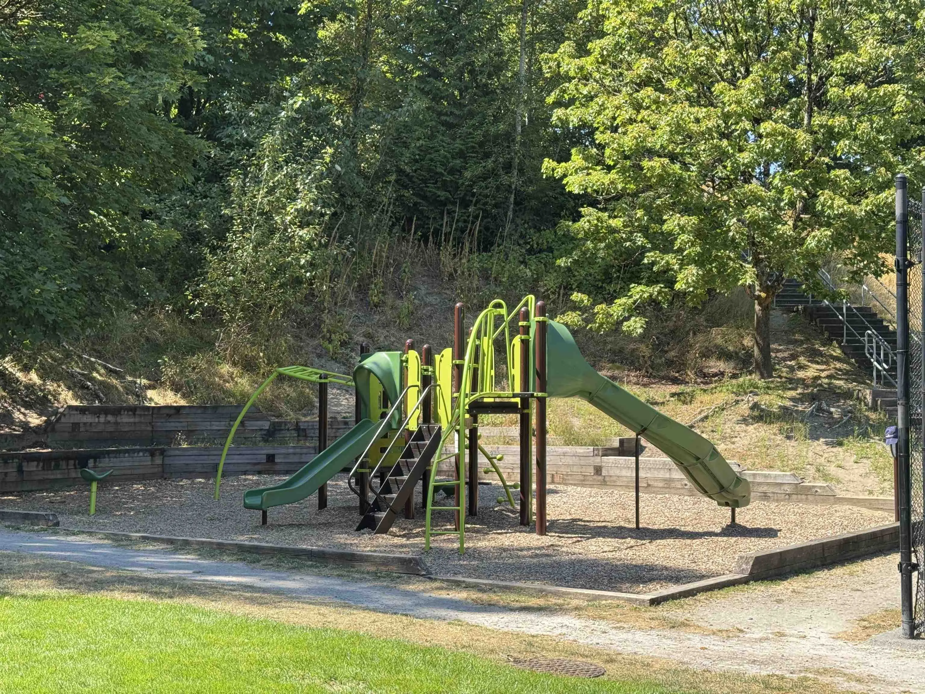 310 160 Shoreline Circle