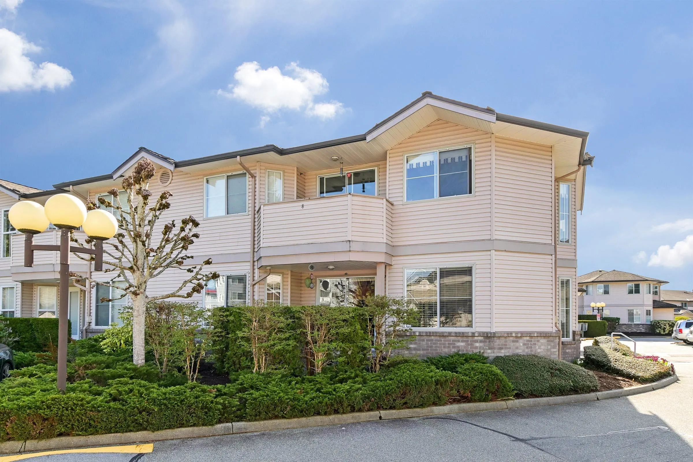 7 19060 Ford Road