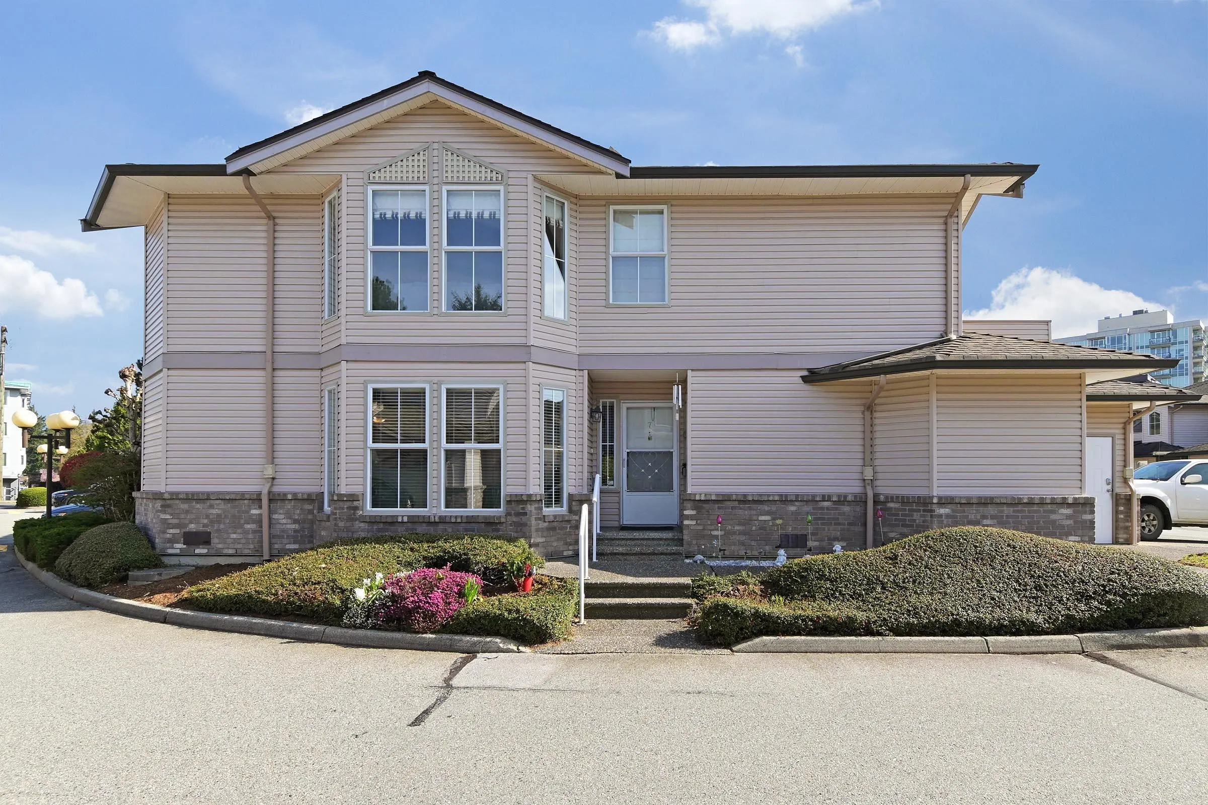 7 19060 Ford Road