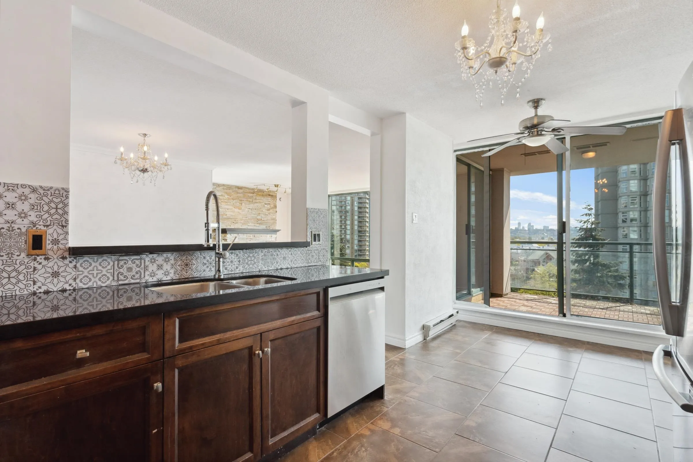 801 8 Laguna Court