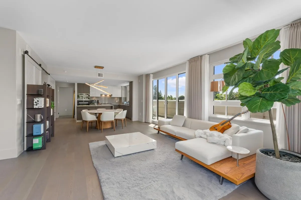 PH4 2089 W 43rd Avenue