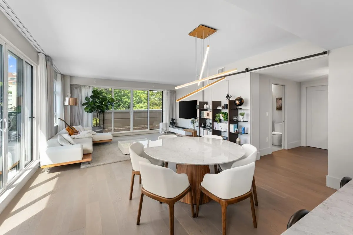 PH4 2089 W 43rd Avenue