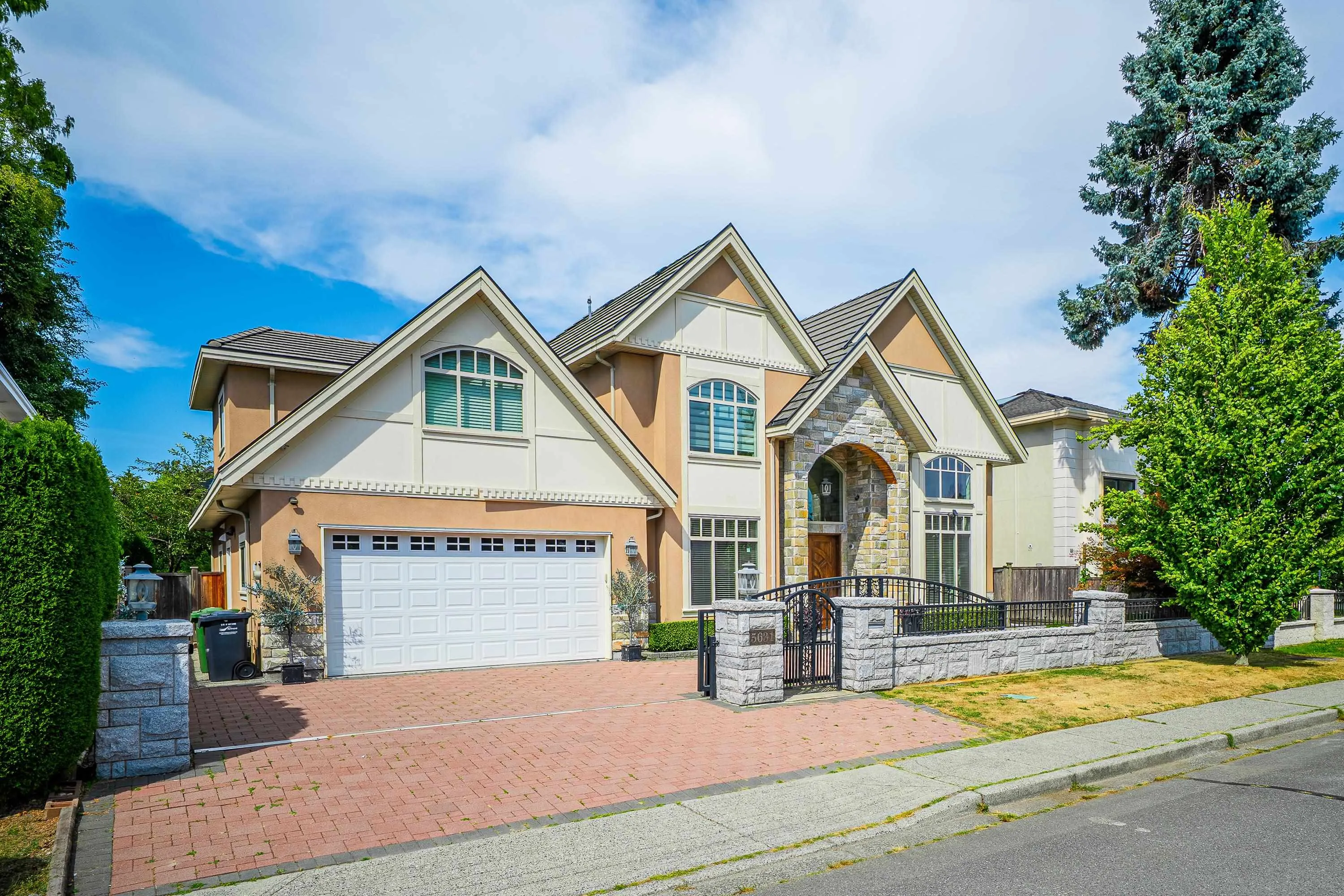 5631 Chemainus Drive