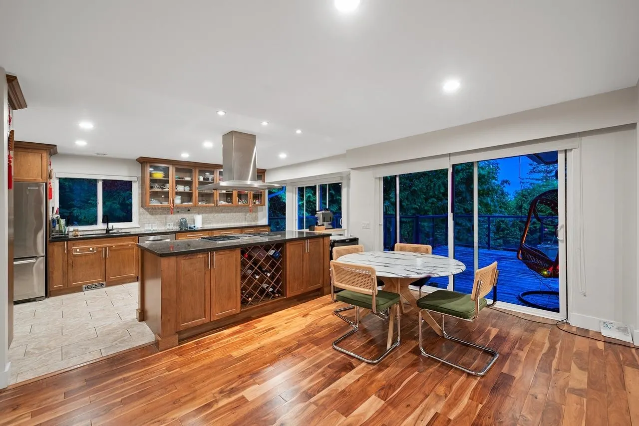 1130 Groveland Court